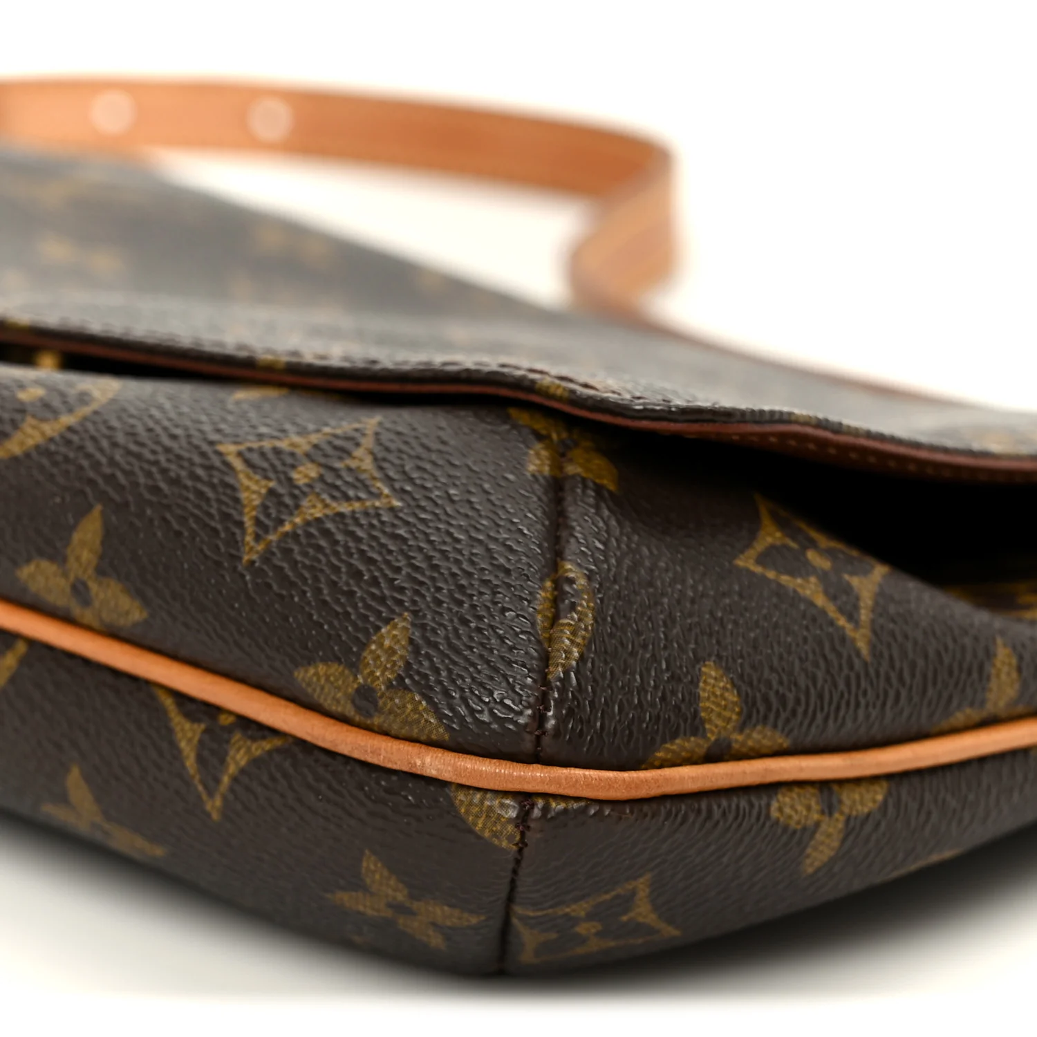 Monogram Musette Tango - Image 10