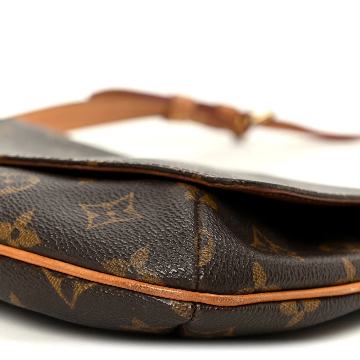 Monogram Musette Tango - Image 10