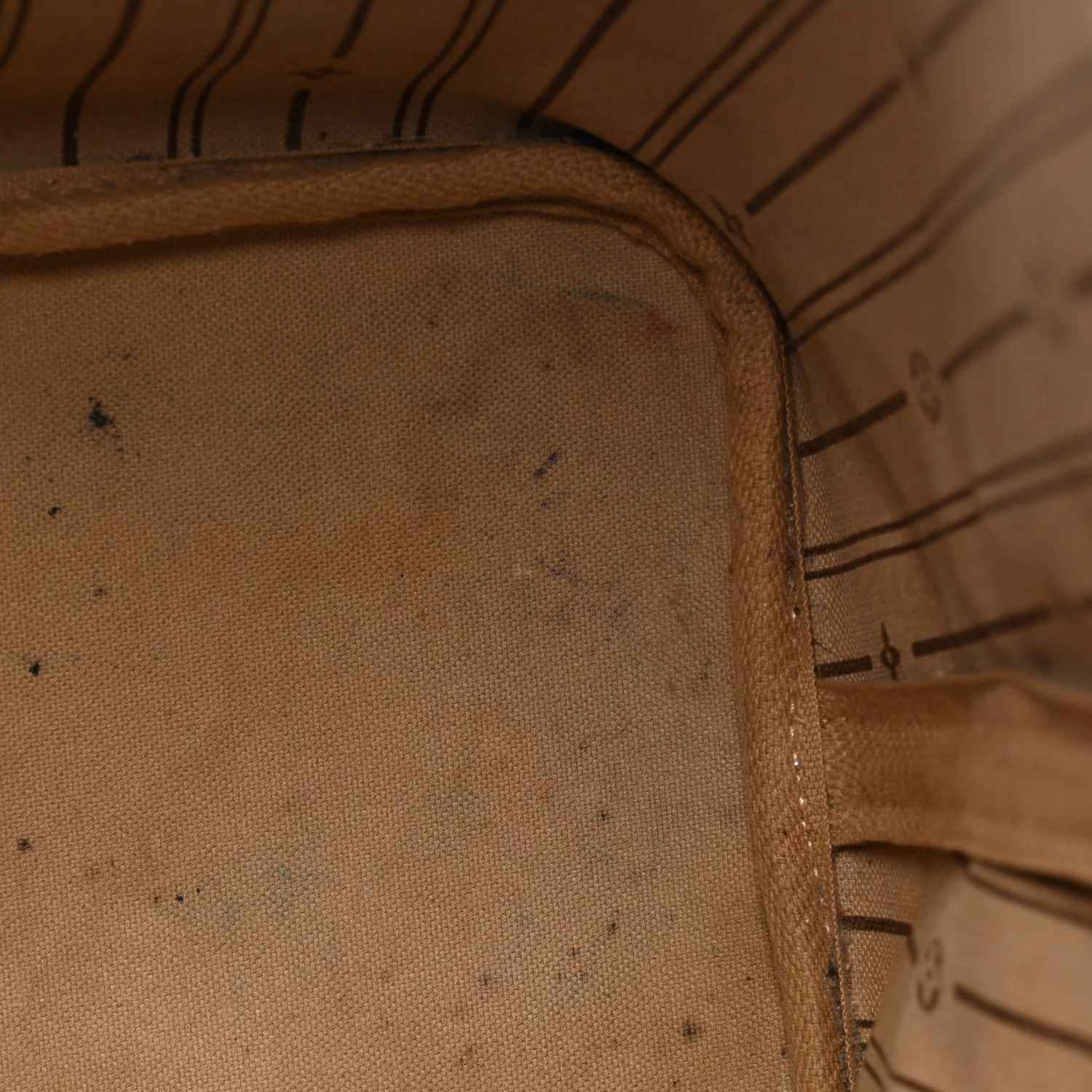 Monogram Neverfull MM - Image 22