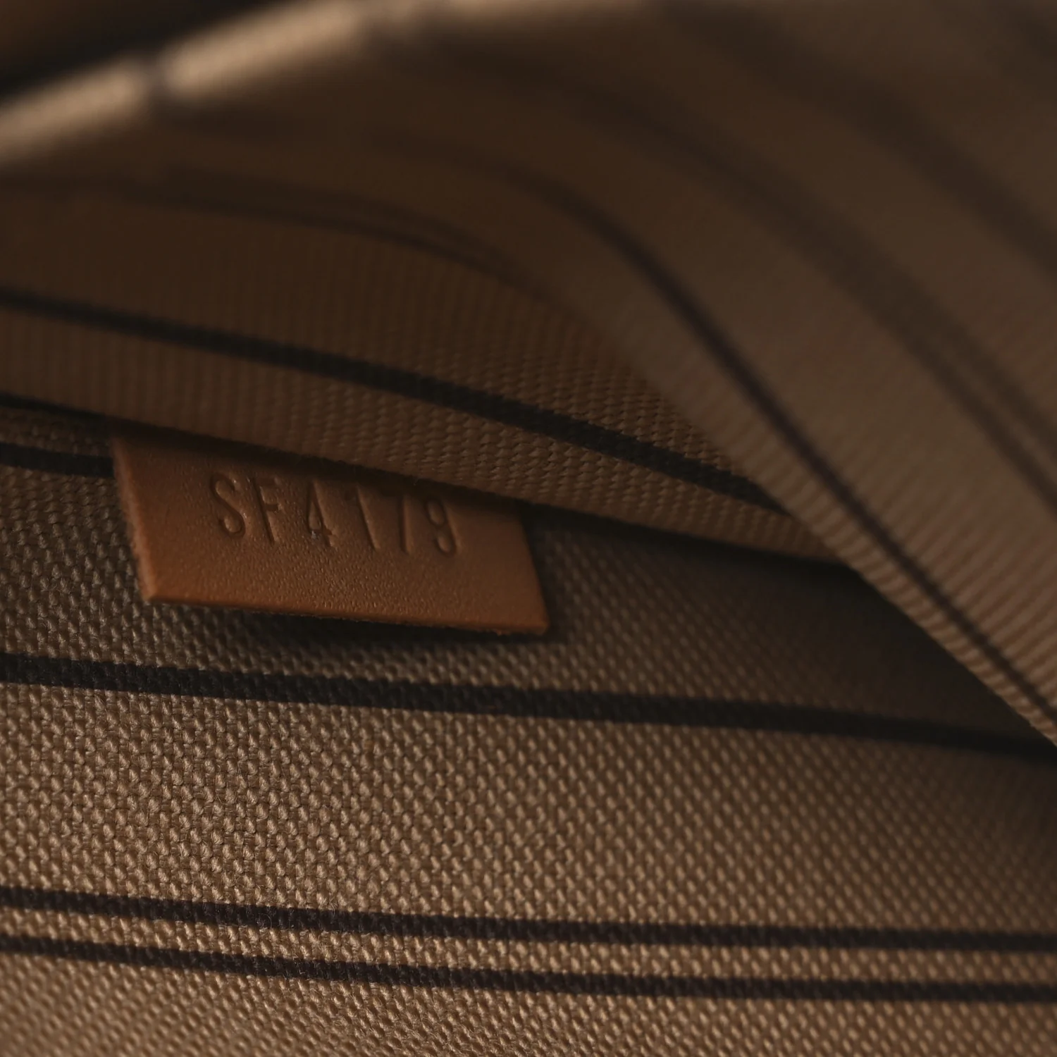 Monogram Neverfull MM GM Pochette - Image 7