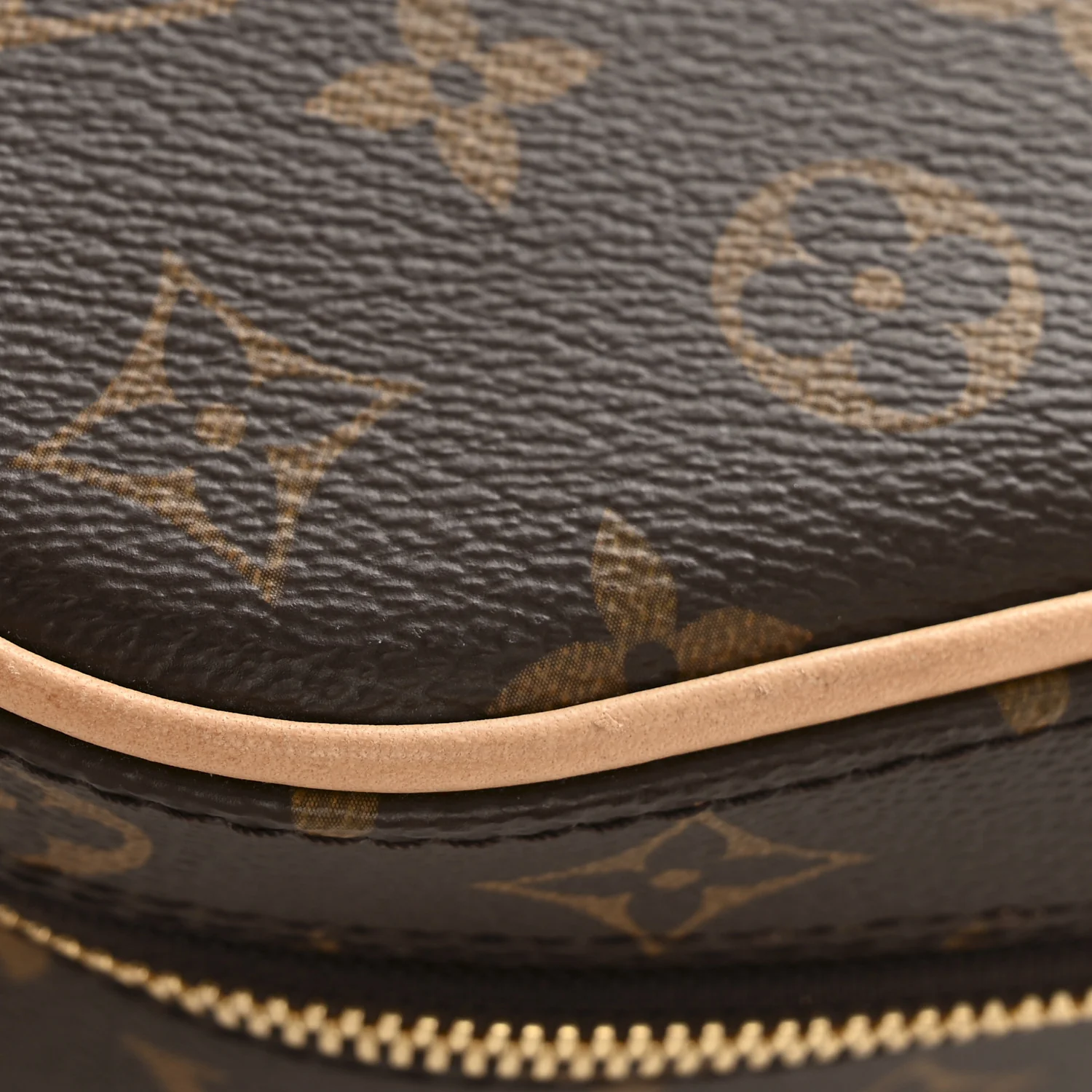 Monogram Nice Vanity - Image 13