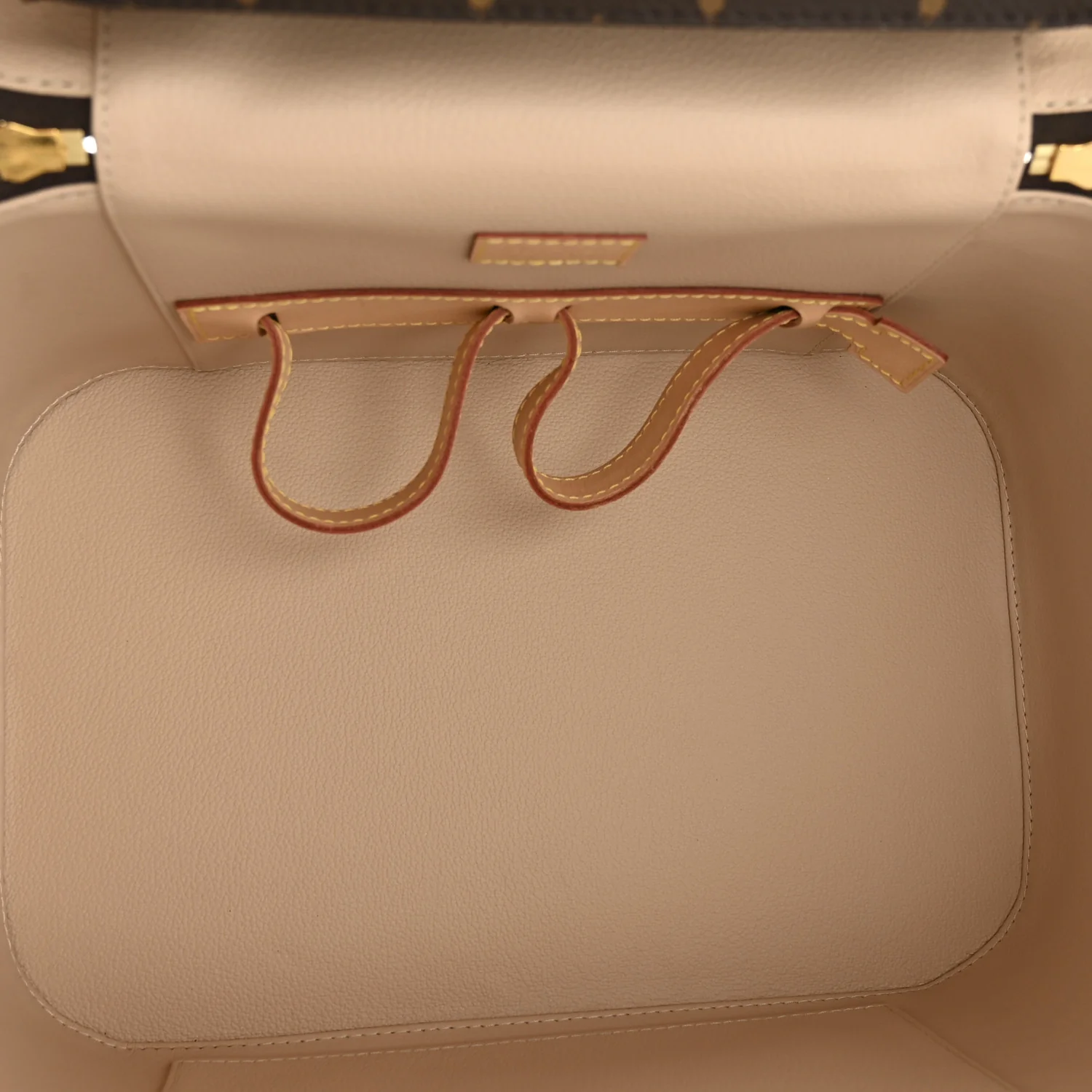 Monogram Nice Vanity - Image 5