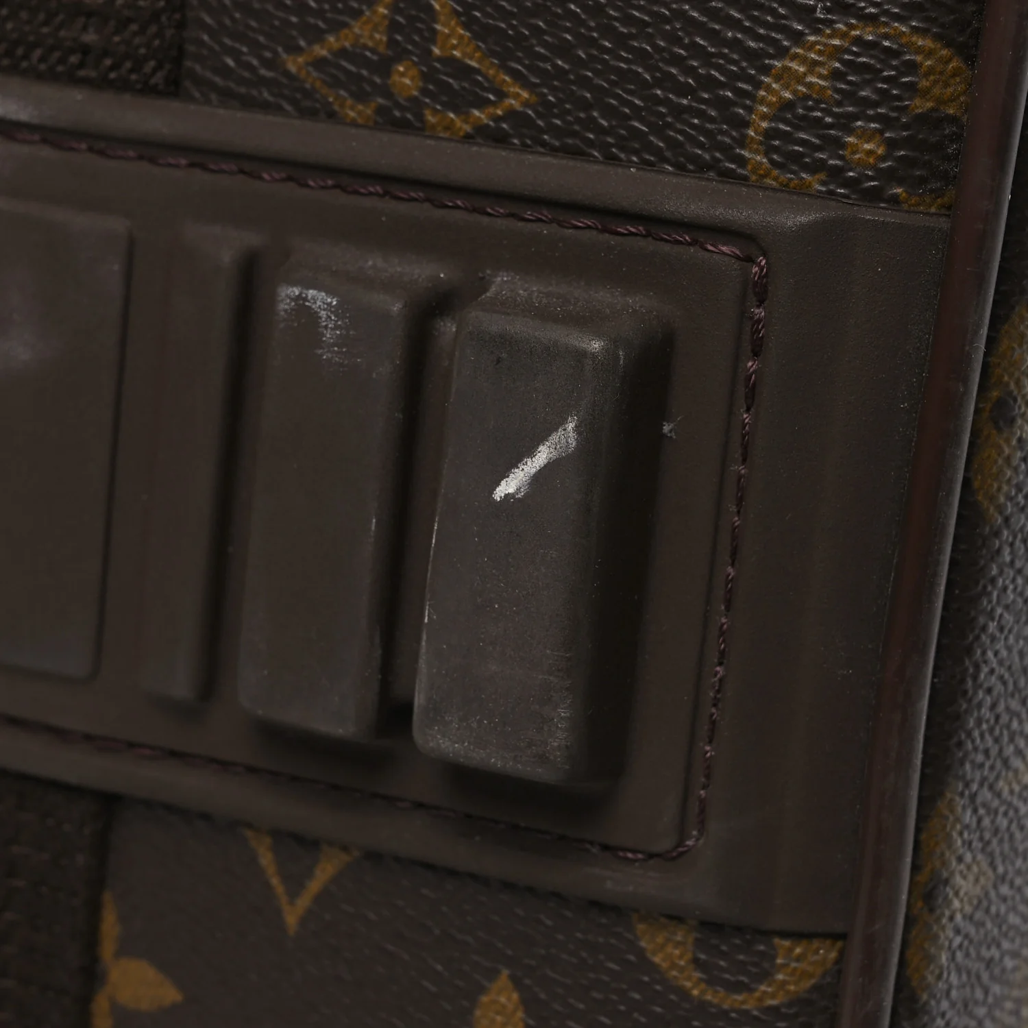 Monogram Pegase 50 - Image 12