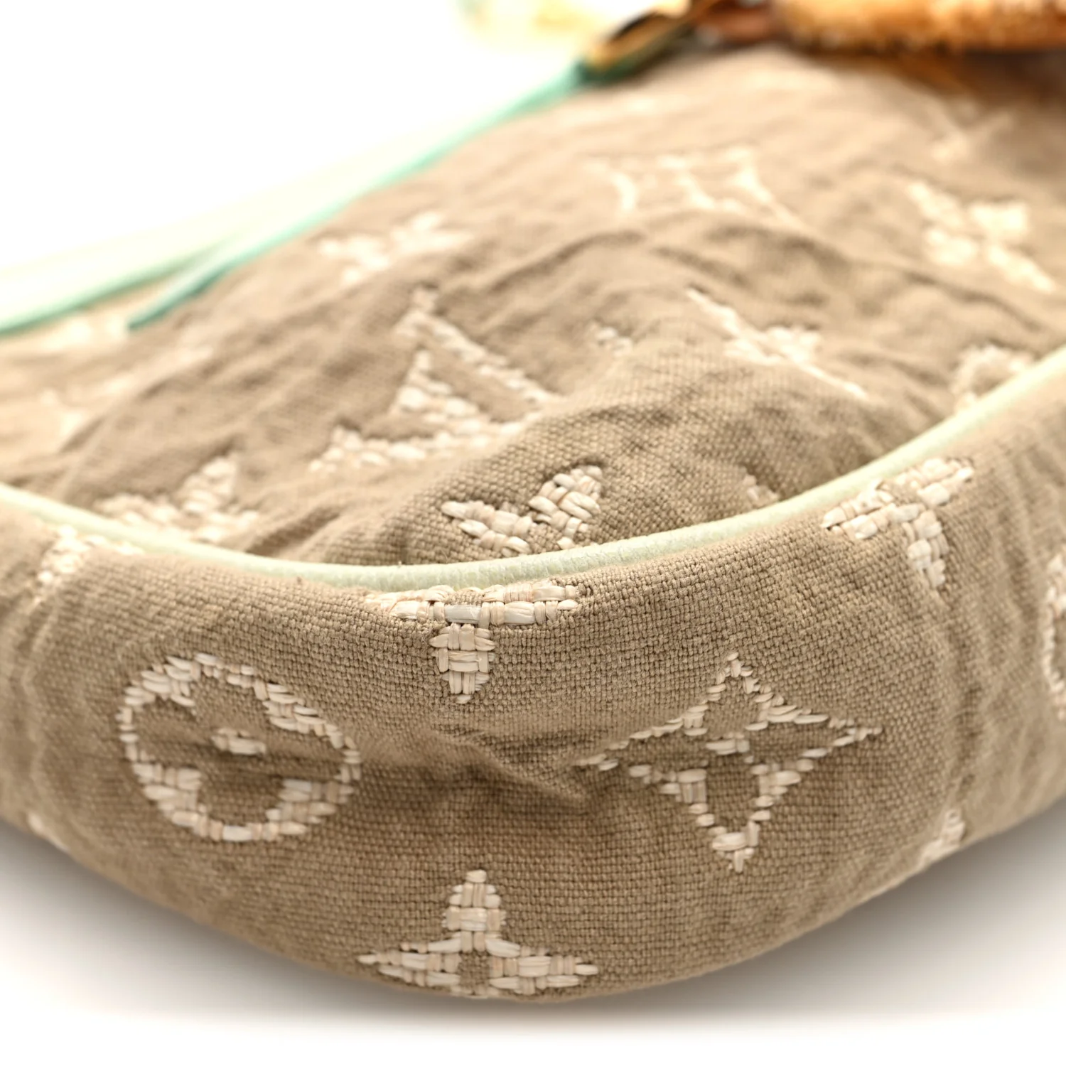 Monogram Sabbia Pochette Accessories Vert - Image 8