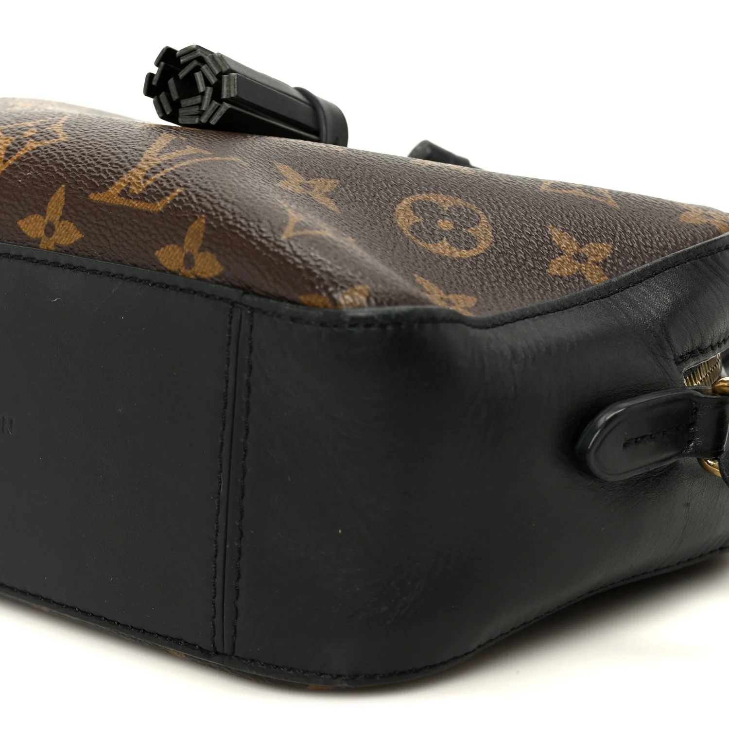 Monogram Saintonge Black - Image 10