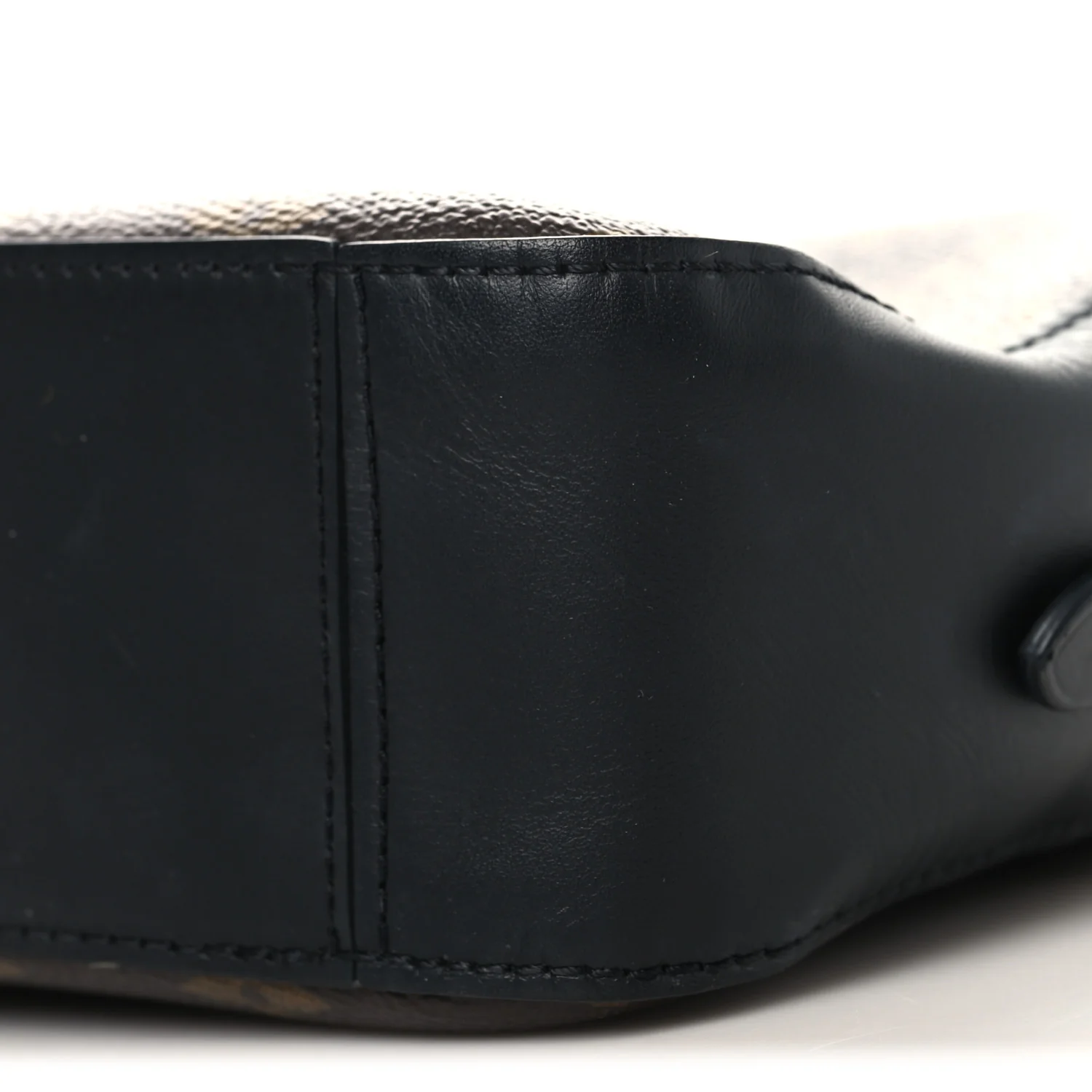 Monogram Saintonge Black - Image 9