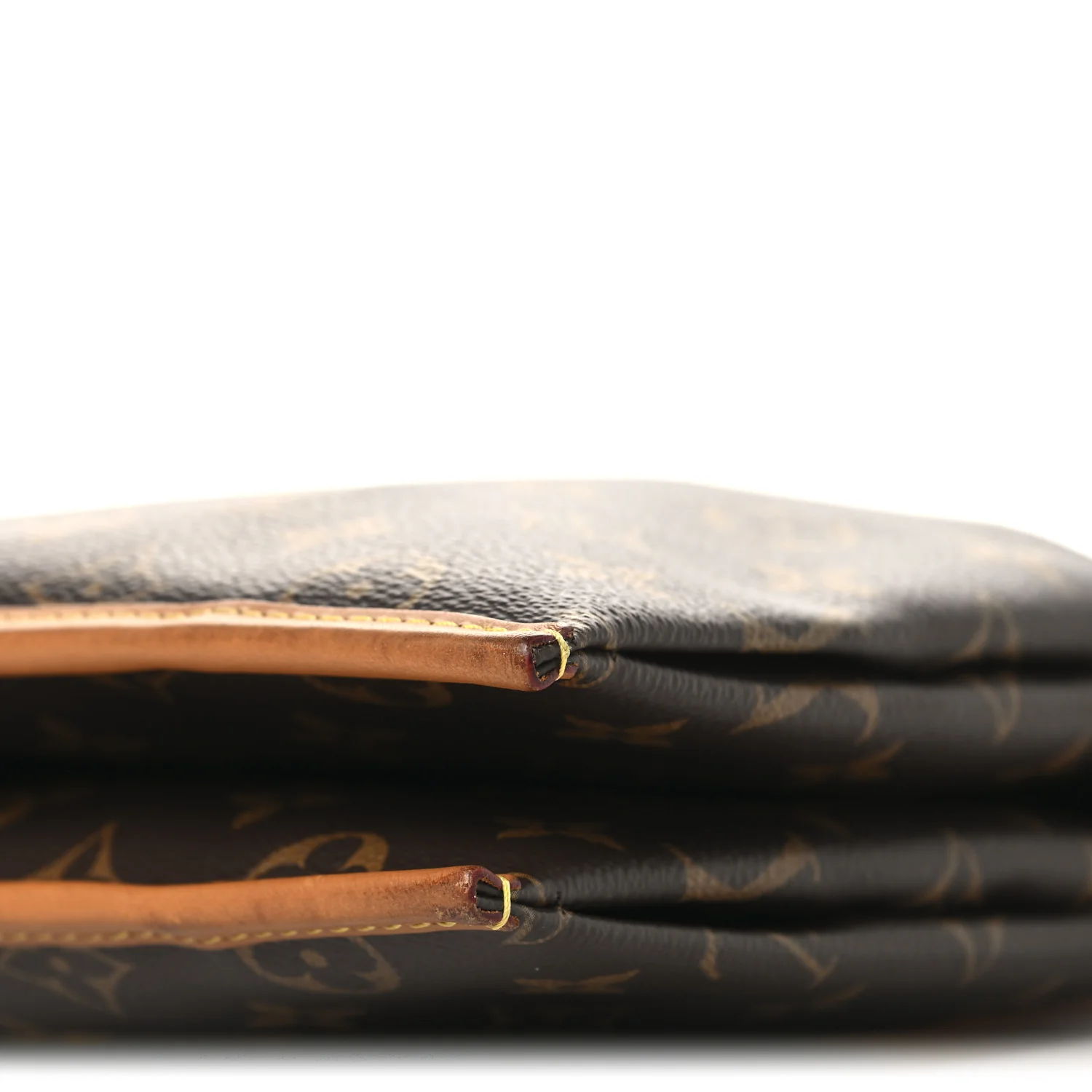 Monogram Saumur Messenger PM - Image 11