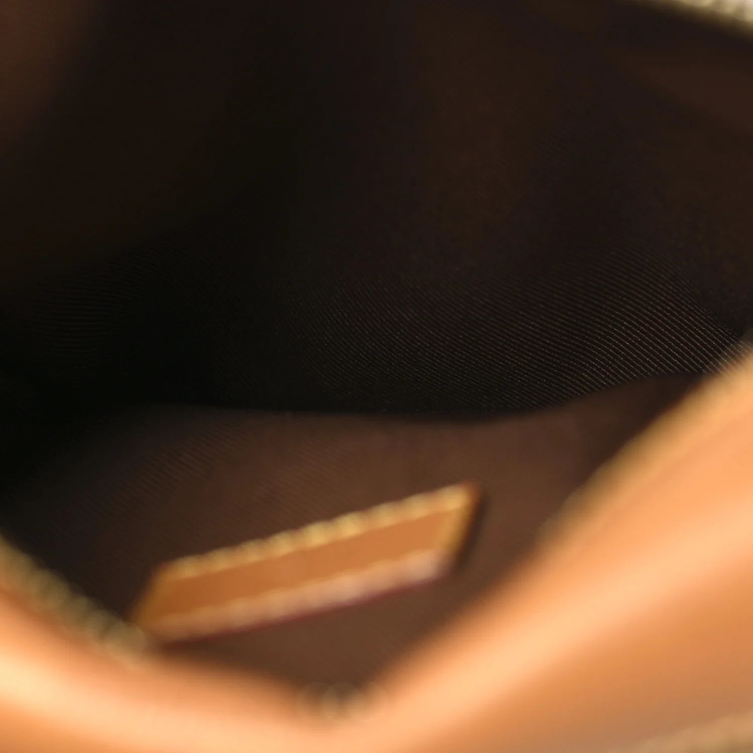 Monogram Saumur Messenger PM - Image 6