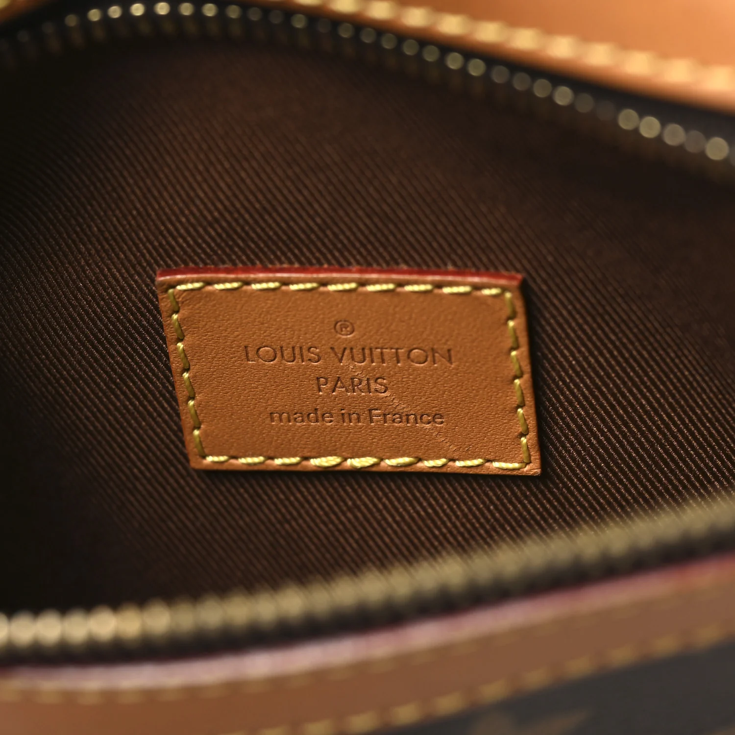 Monogram Saumur Messenger PM - Image 7
