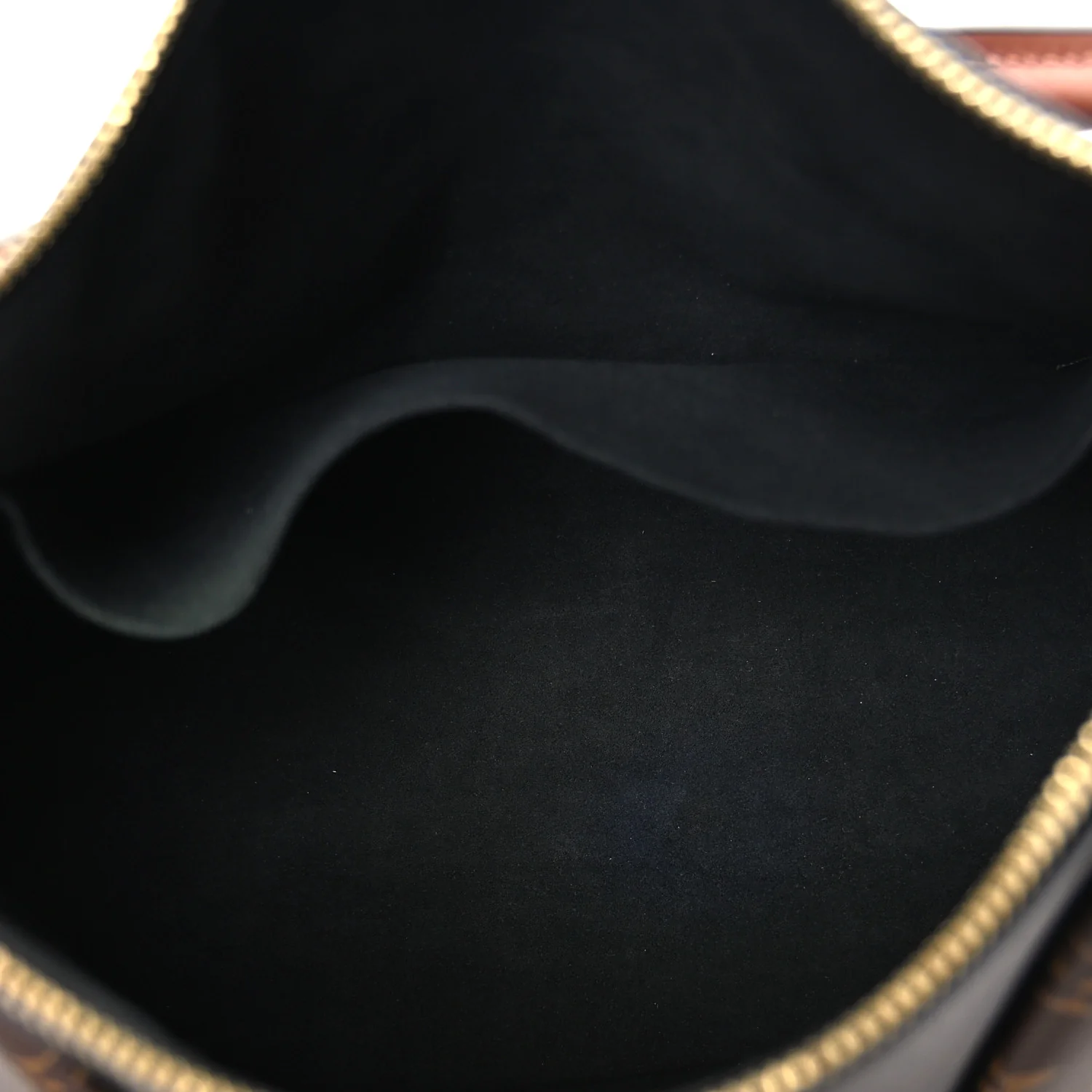 Monogram V Tote MM Black - Image 5