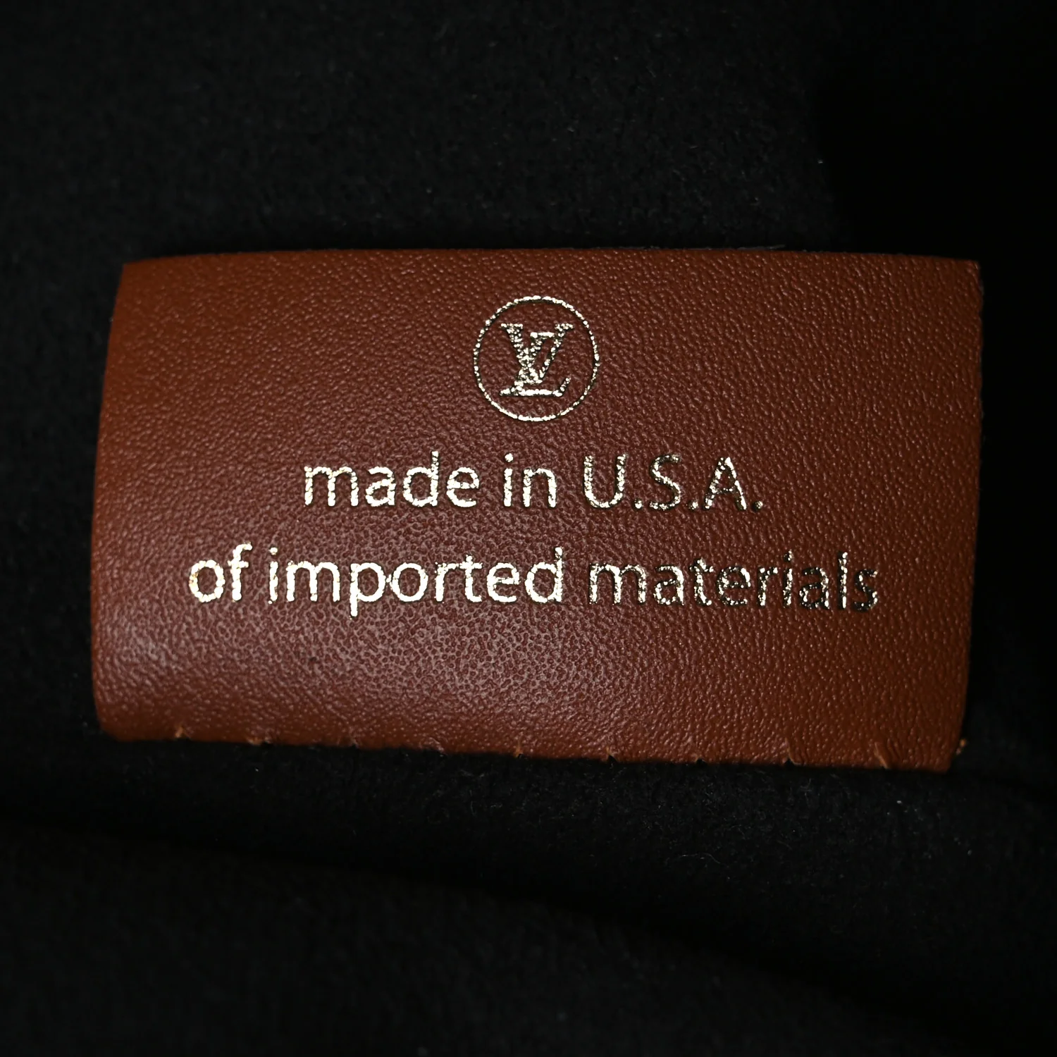 Monogram V Tote MM Black - Image 7