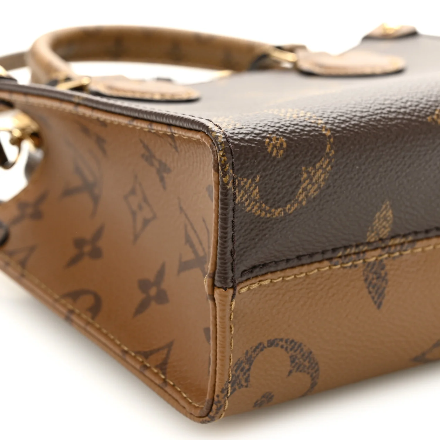 Reverse Monogram Giant Onthego BB - Image 8