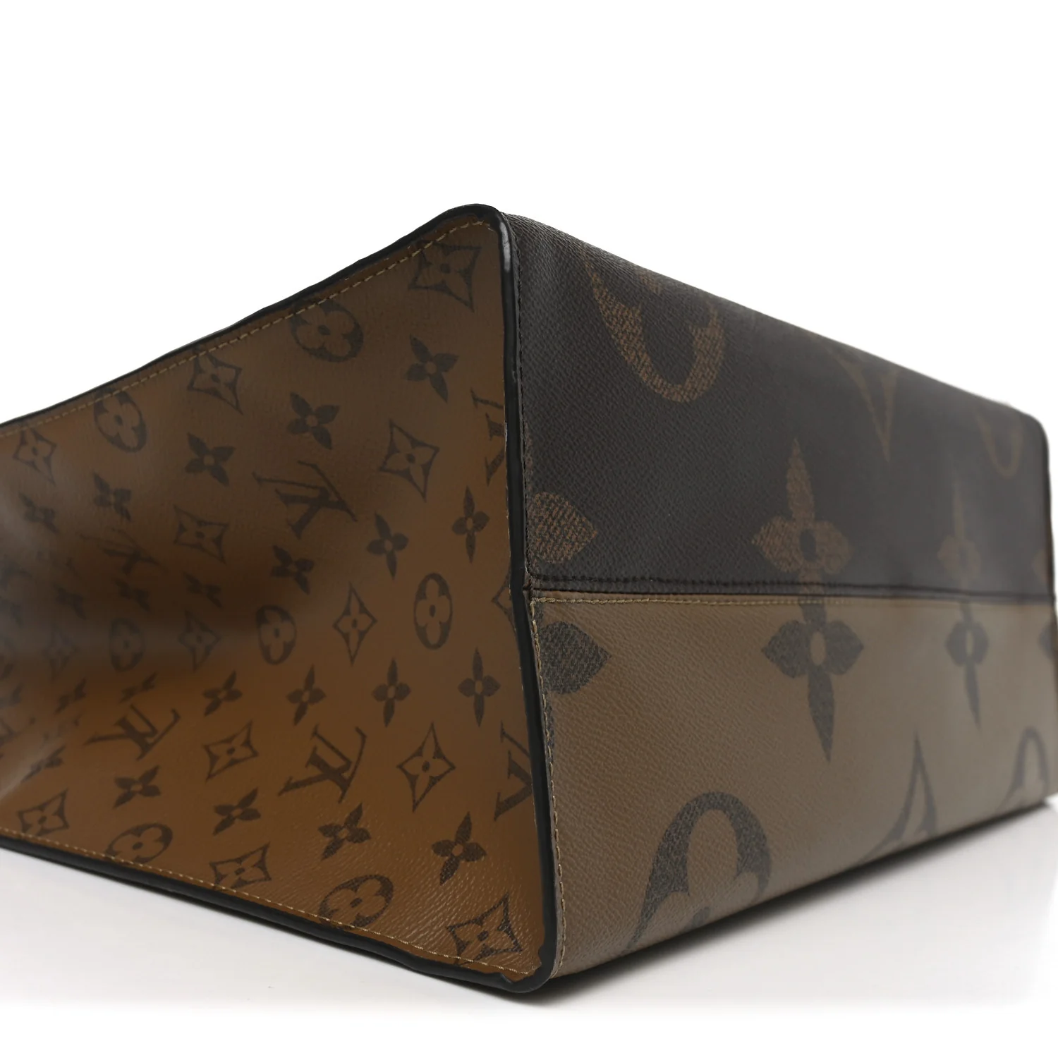 Reverse Monogram Giant Onthego GM - Image 8