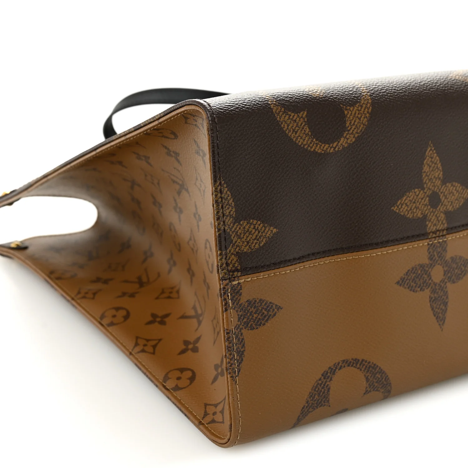 Reverse Monogram Giant Onthego GM - Image 8