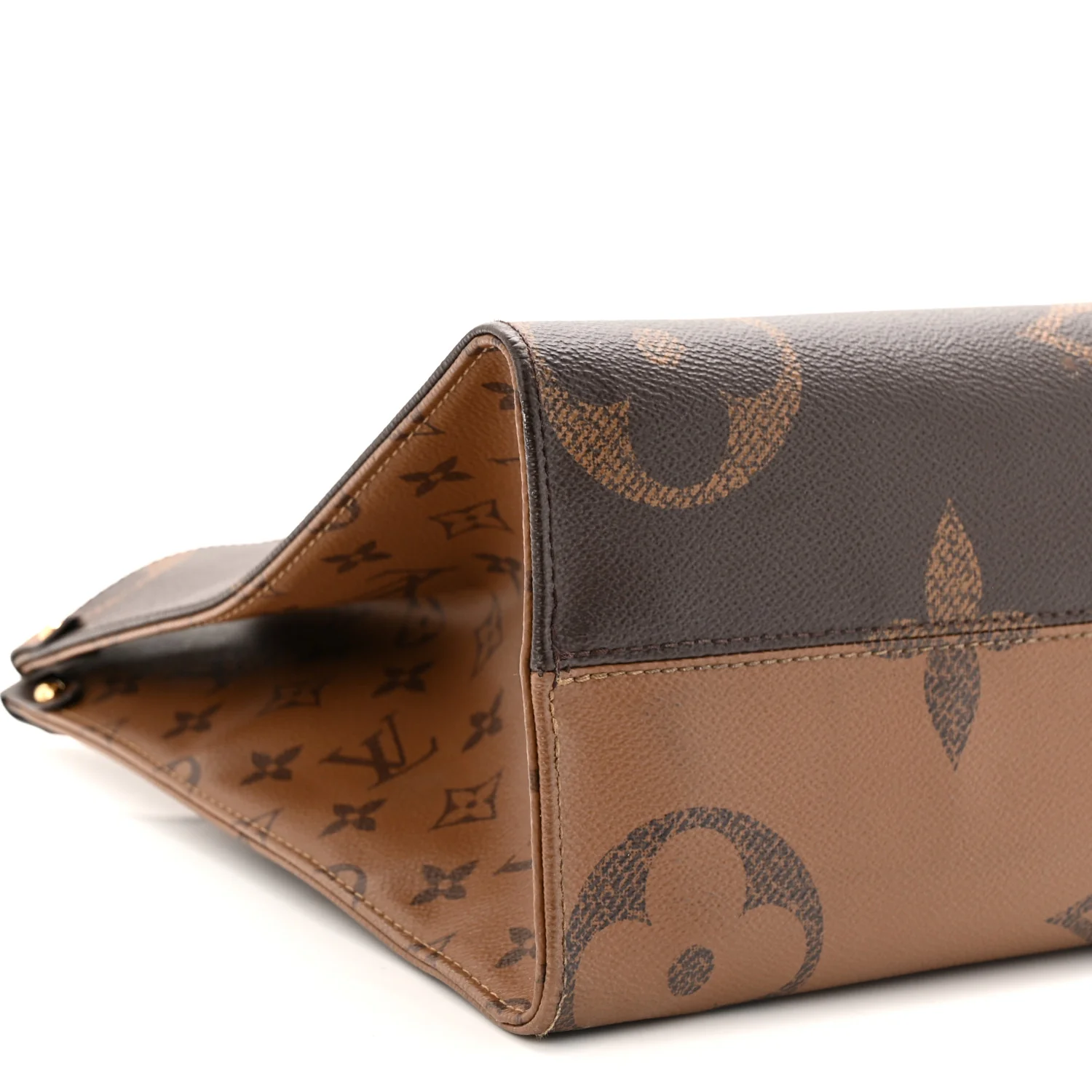 Reverse Monogram Giant Onthego MM - Image 8