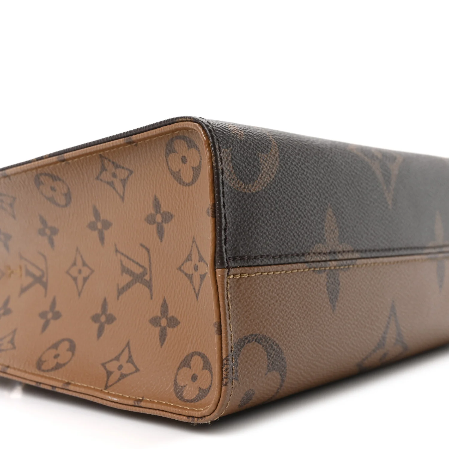 Reverse Monogram Giant Onthego PM - Image 9