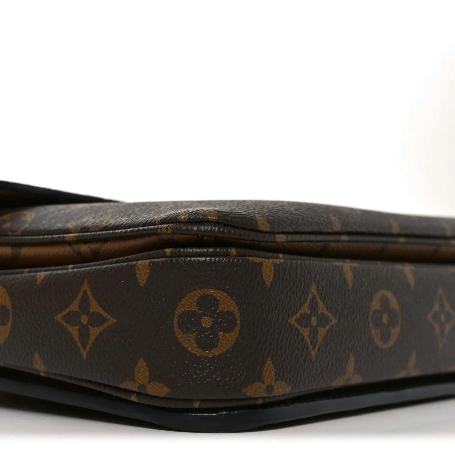 Reverse Monogram Pochette Metis - Image 8