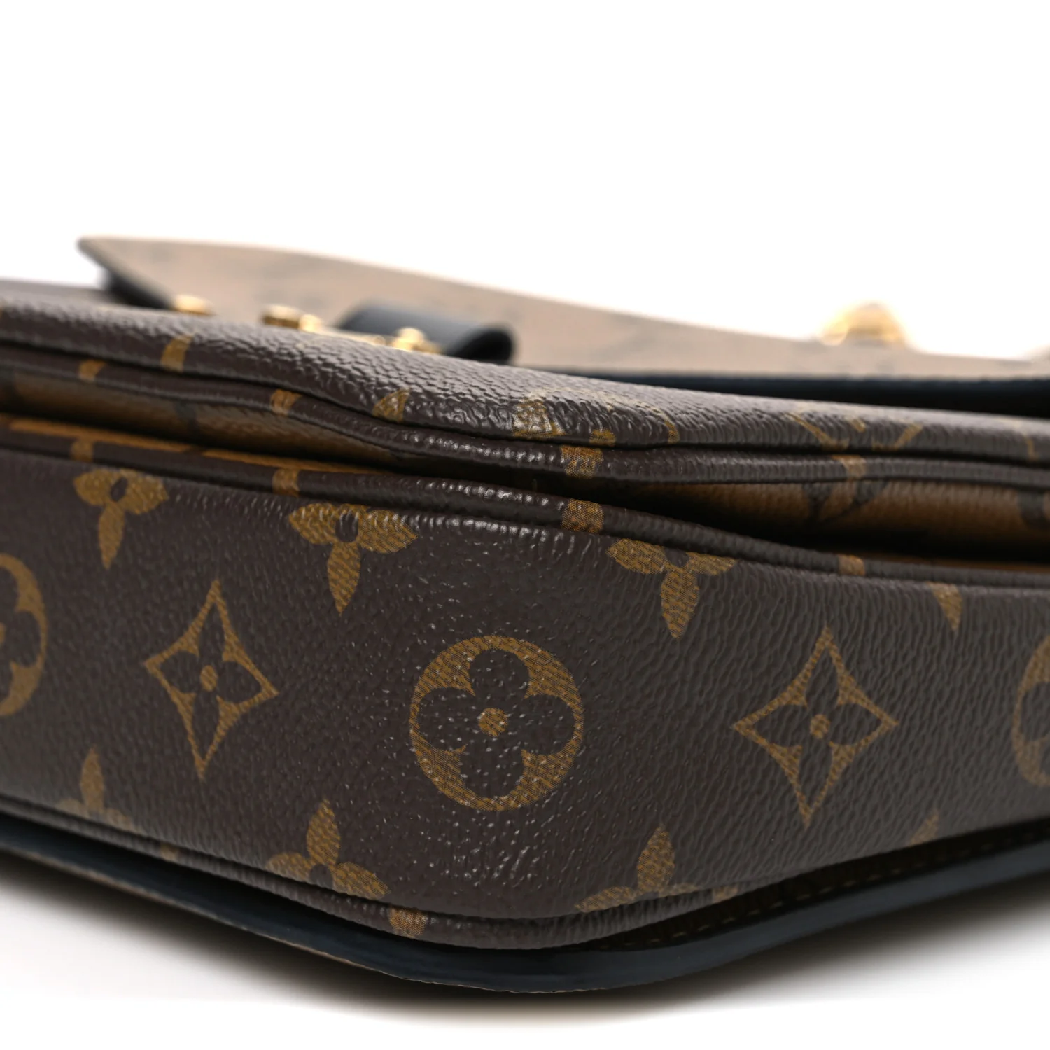 Reverse Monogram Pochette Metis - Image 10