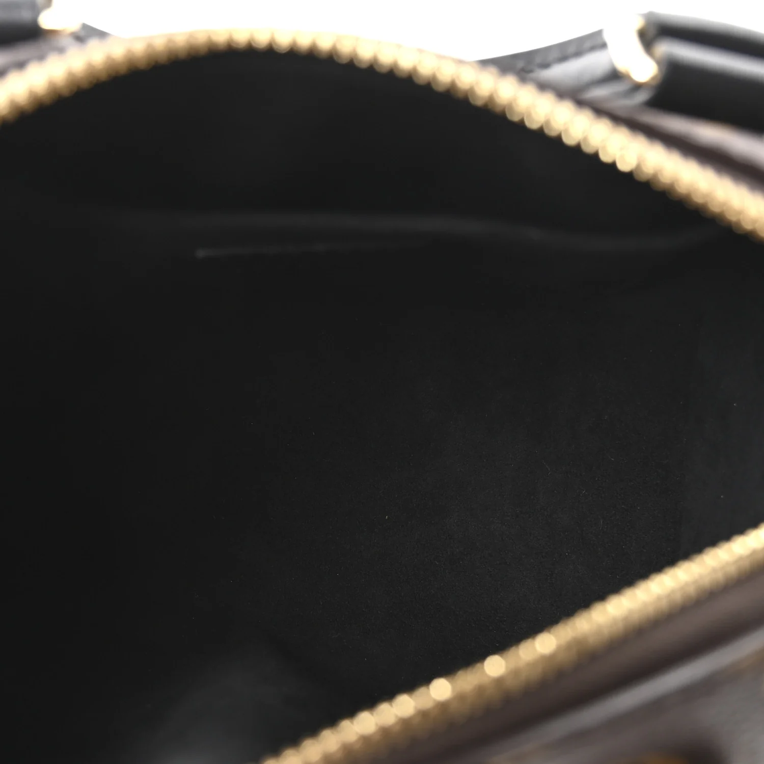 Reverse Monogram Speedy Trunk 20 - Image 5