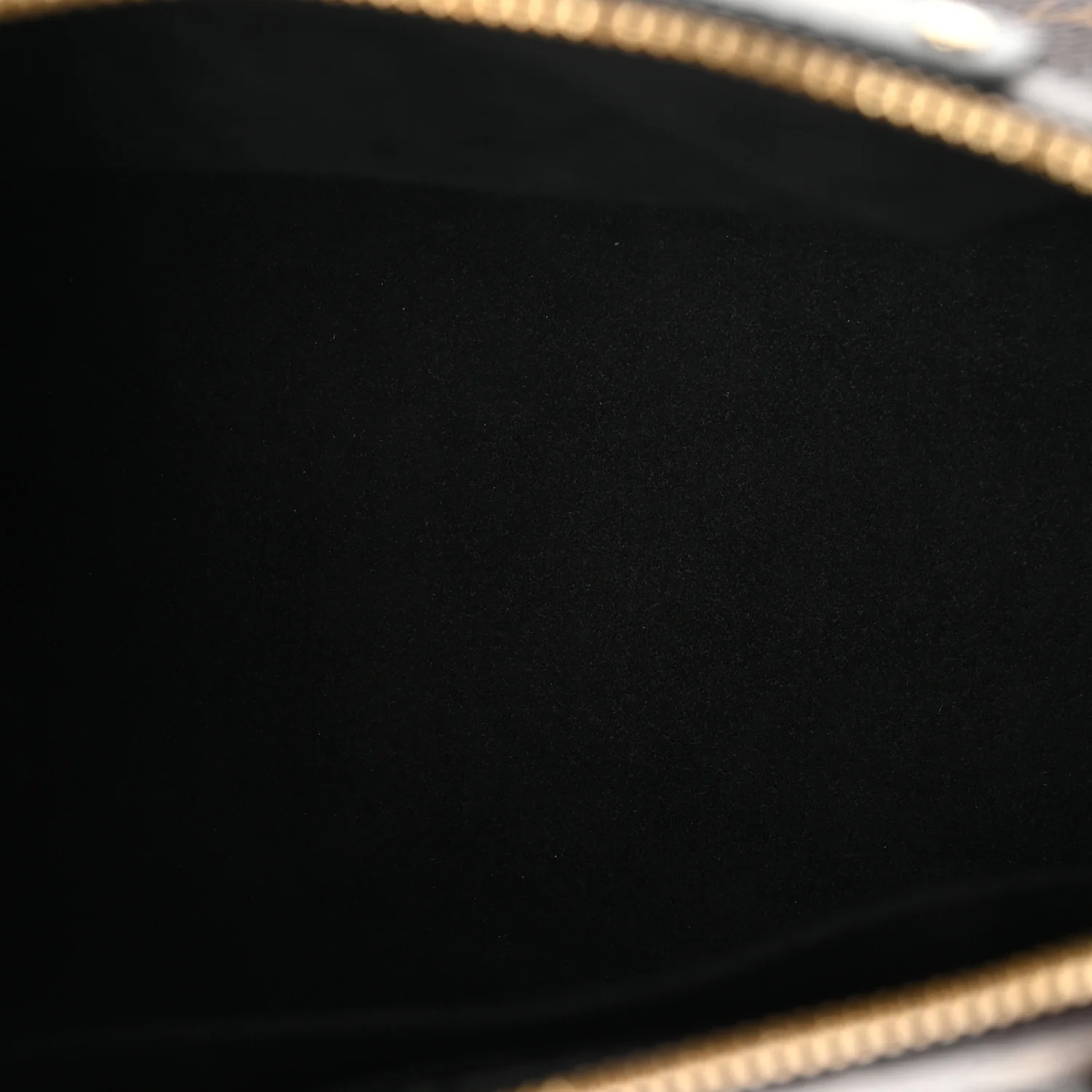 Reverse Monogram Speedy Trunk 25 - Image 5