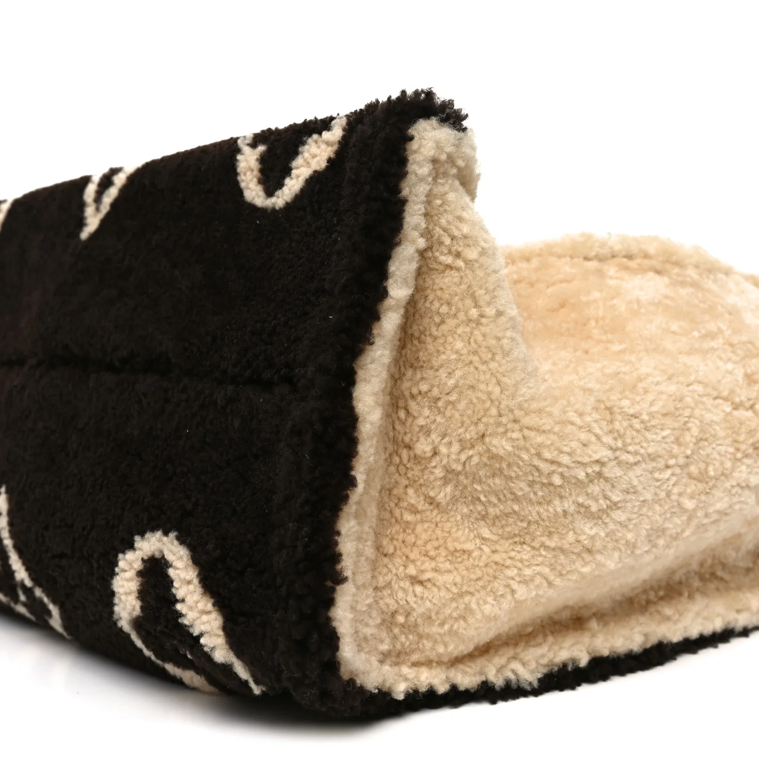 Shearling Monogram Giant Teddy Onthego GM Black White - Image 8