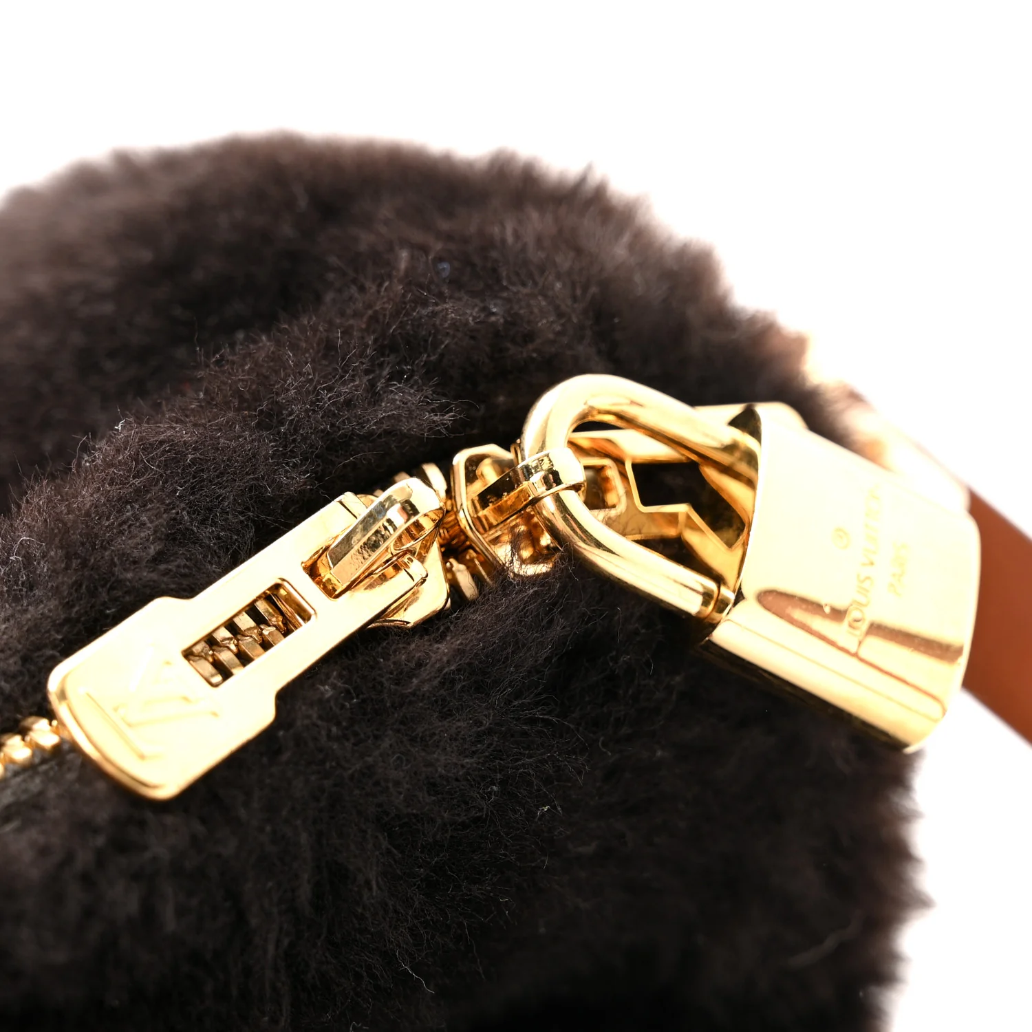 Shearling Monogram LV Ski Cozygram Speedy Bandouliere 25 Chocolate Cream - Image 11