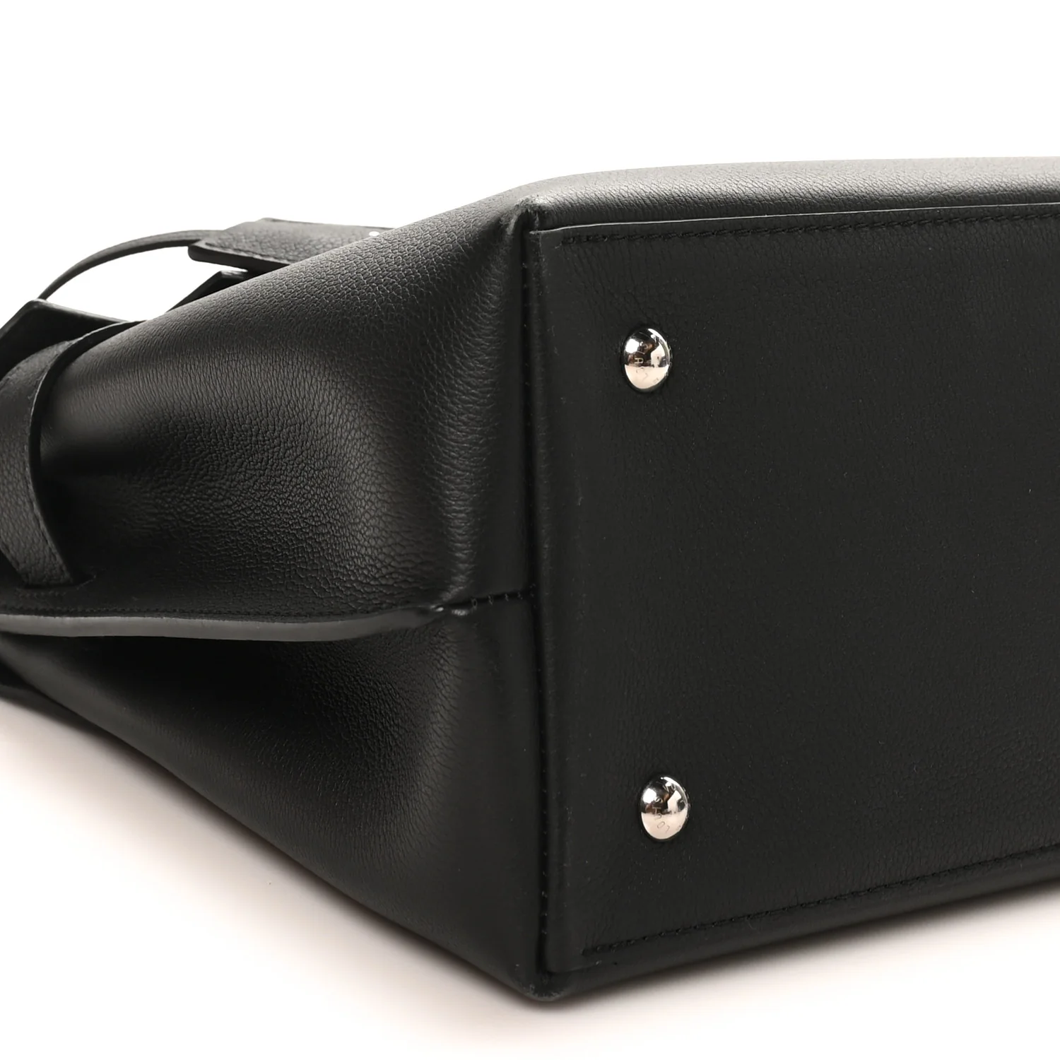 Soft Calfskin Lockme Ever MM Black - Image 8