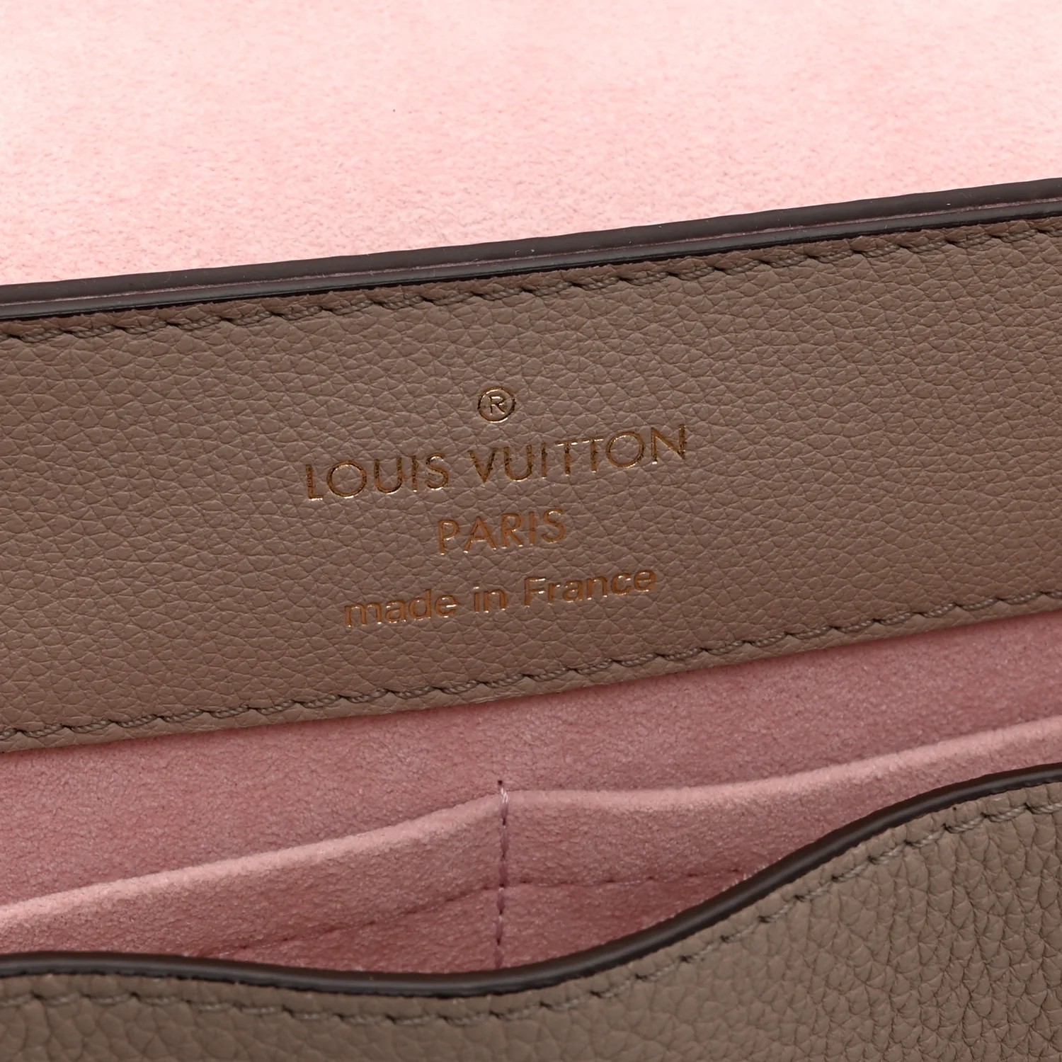 Soft Calfskin Lockme Ever MM Greige - Image 6