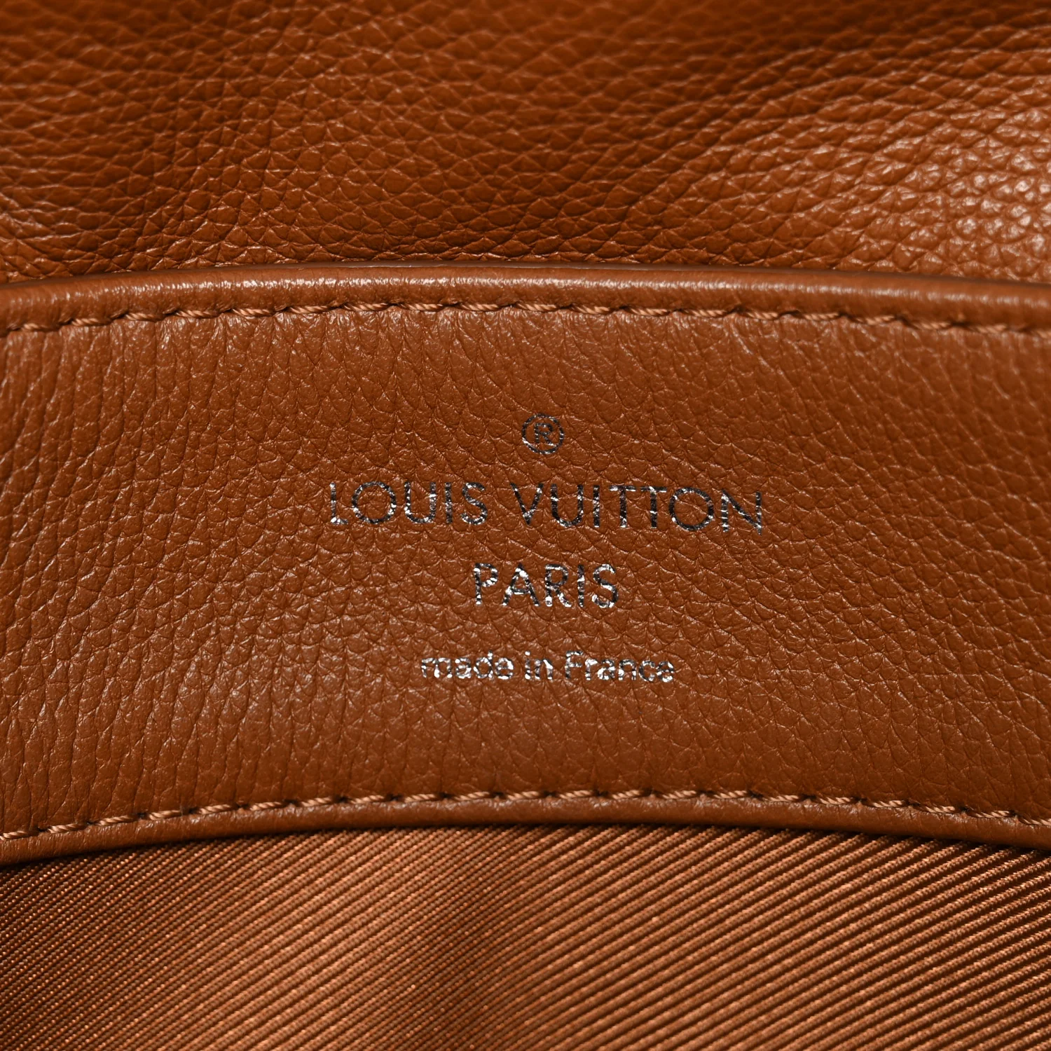 Soft Calfskin Lockme II Top Handle Cognac - Image 6