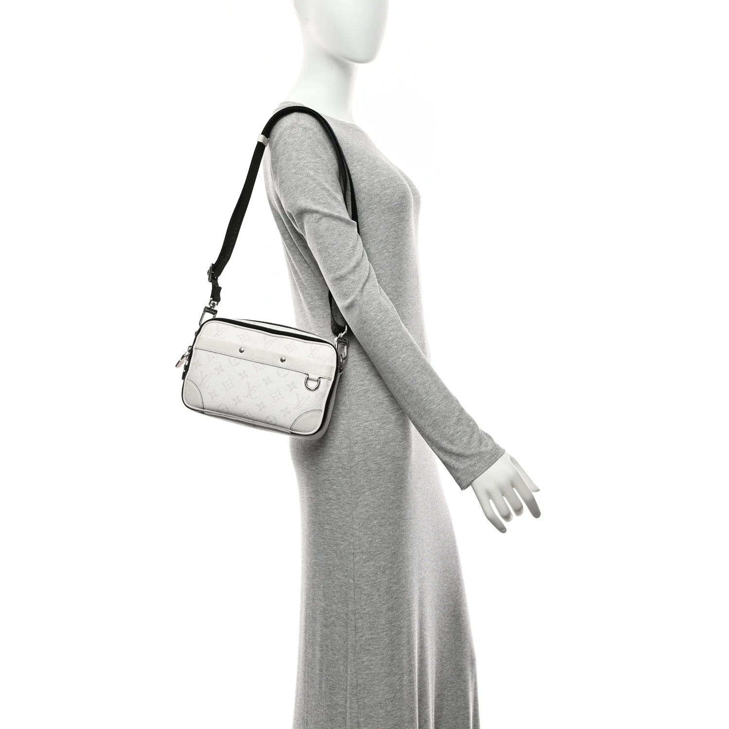 Taiga Monogram Alpha Messenger Optic White - Image 2