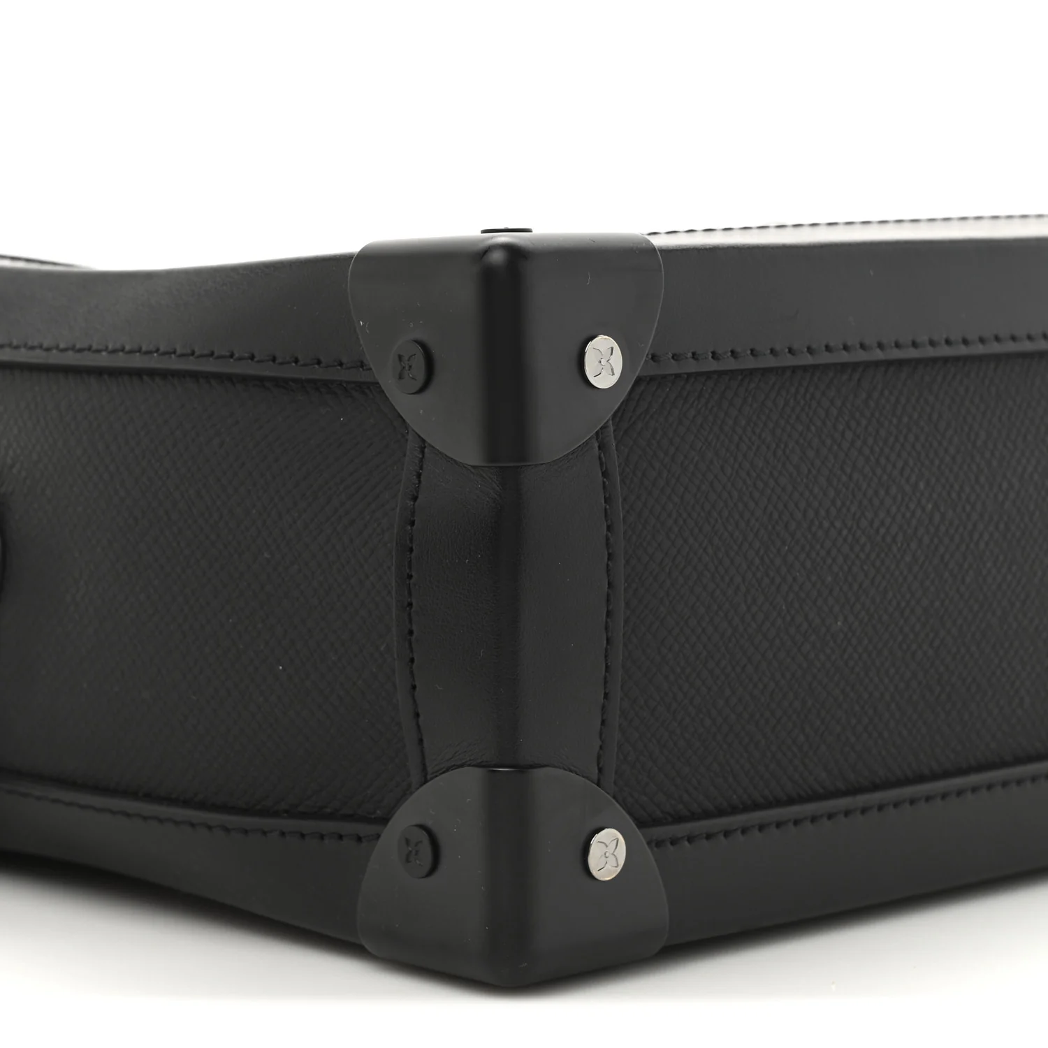 Taiga Rainbow Soft Trunk Black - Image 9
