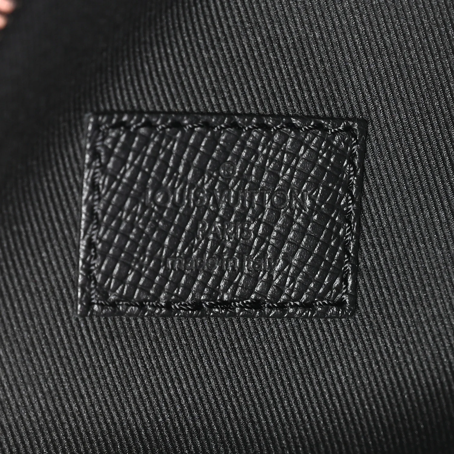 Taigarama Duo Slingbag Black - Image 6