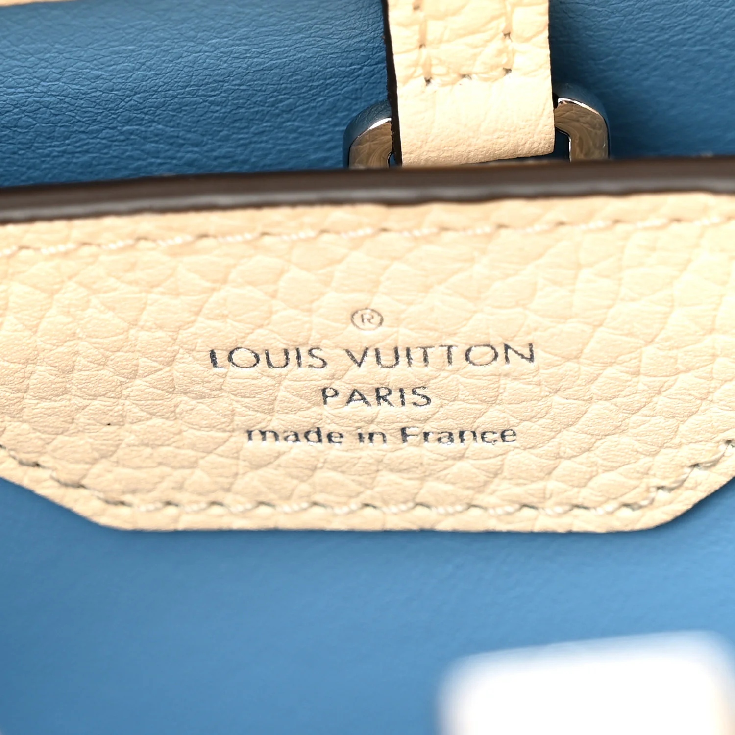 Taurillon Capucines MM Gradient Blue - Image 6
