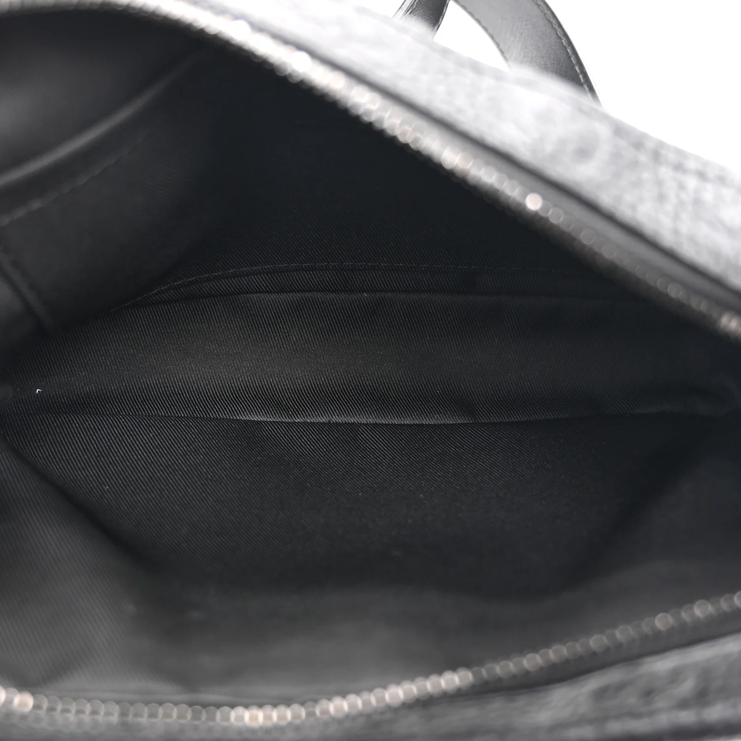Taurillon Monogram Steamer Messenger Black - Image 5