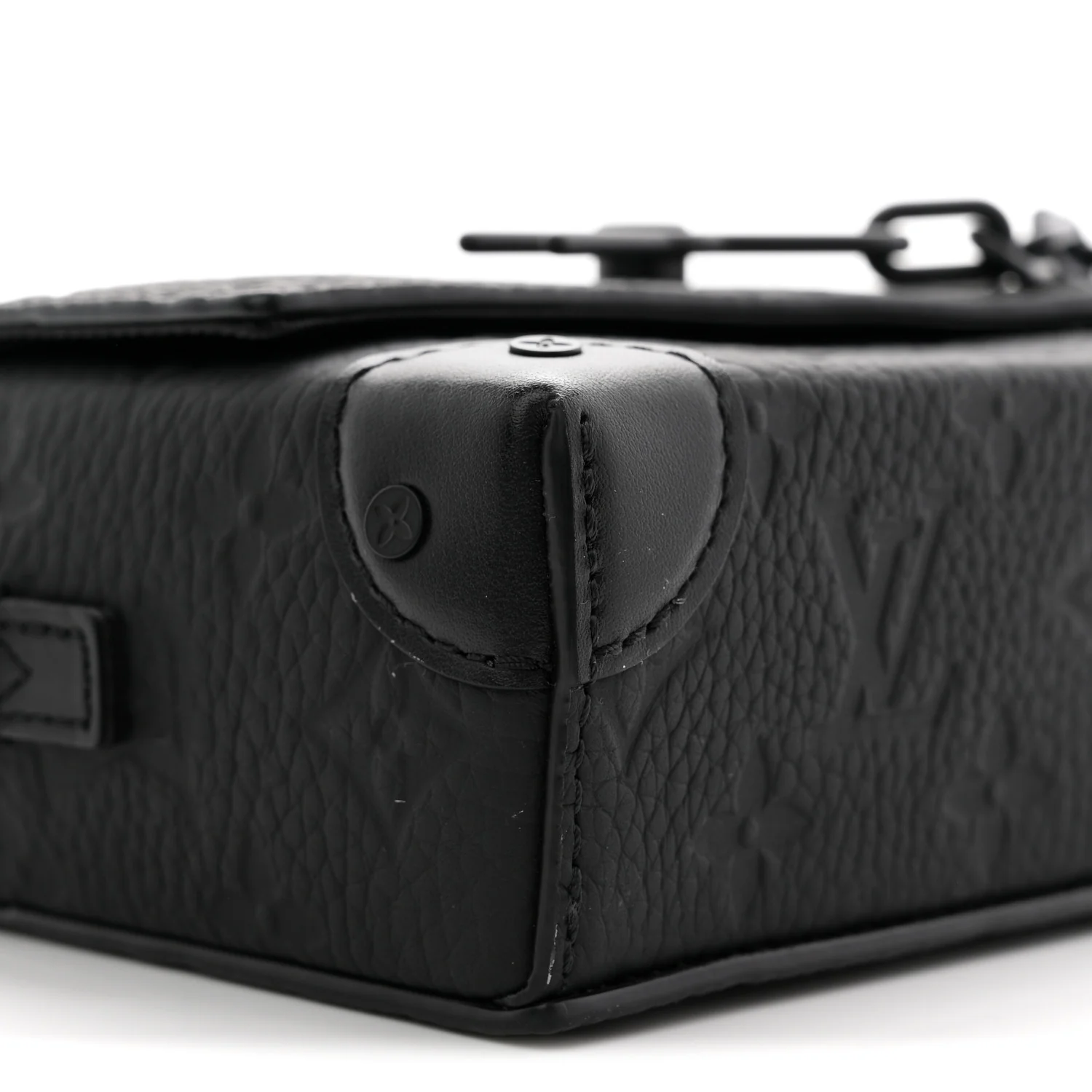 Taurillon Monogram Steamer Wearable Wallet Black - Image 8
