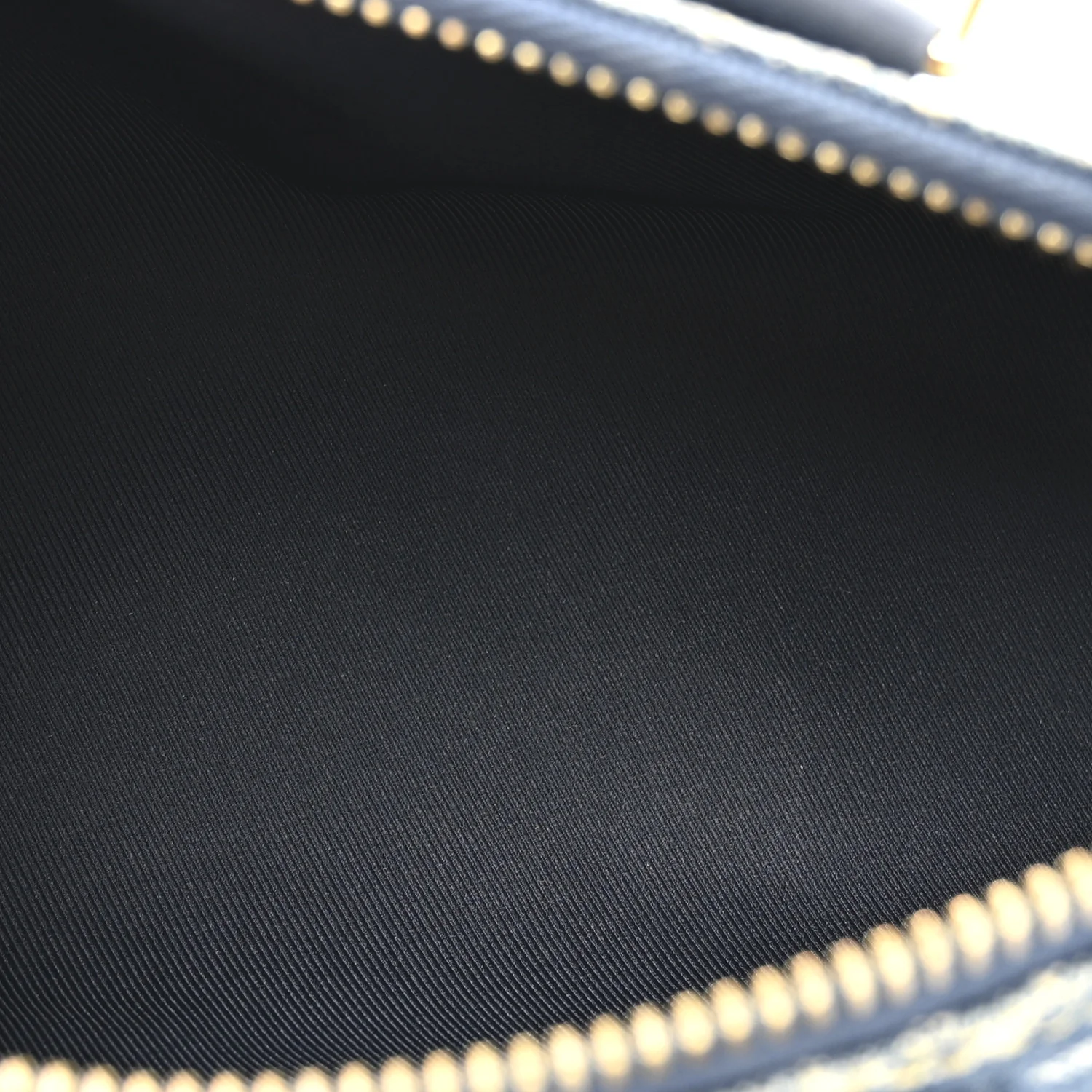 X NIGO Taurillon Monogram Denim Drip Keepall XS Blue - Image 5