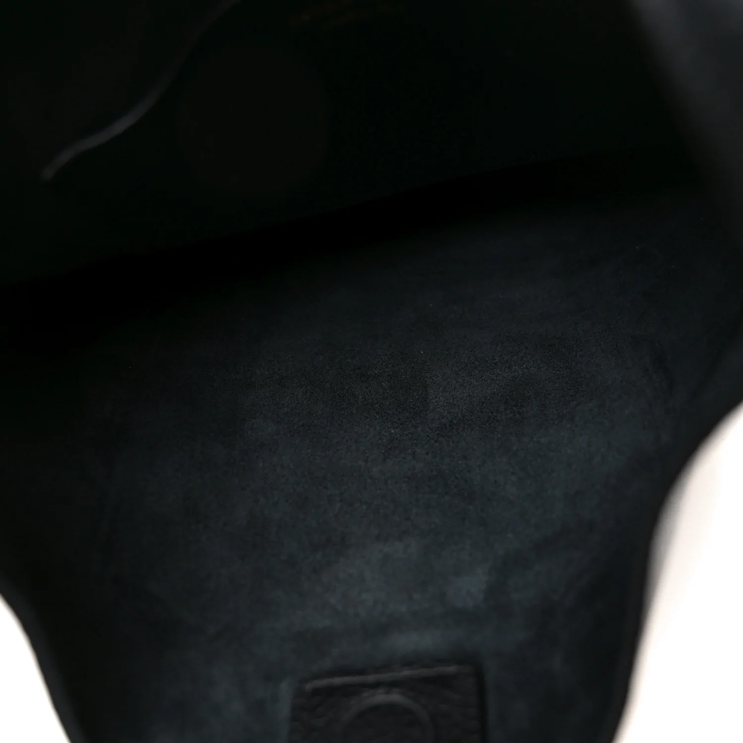 Pebbled Calfskin Small Everyday Cabas Black - Image 5