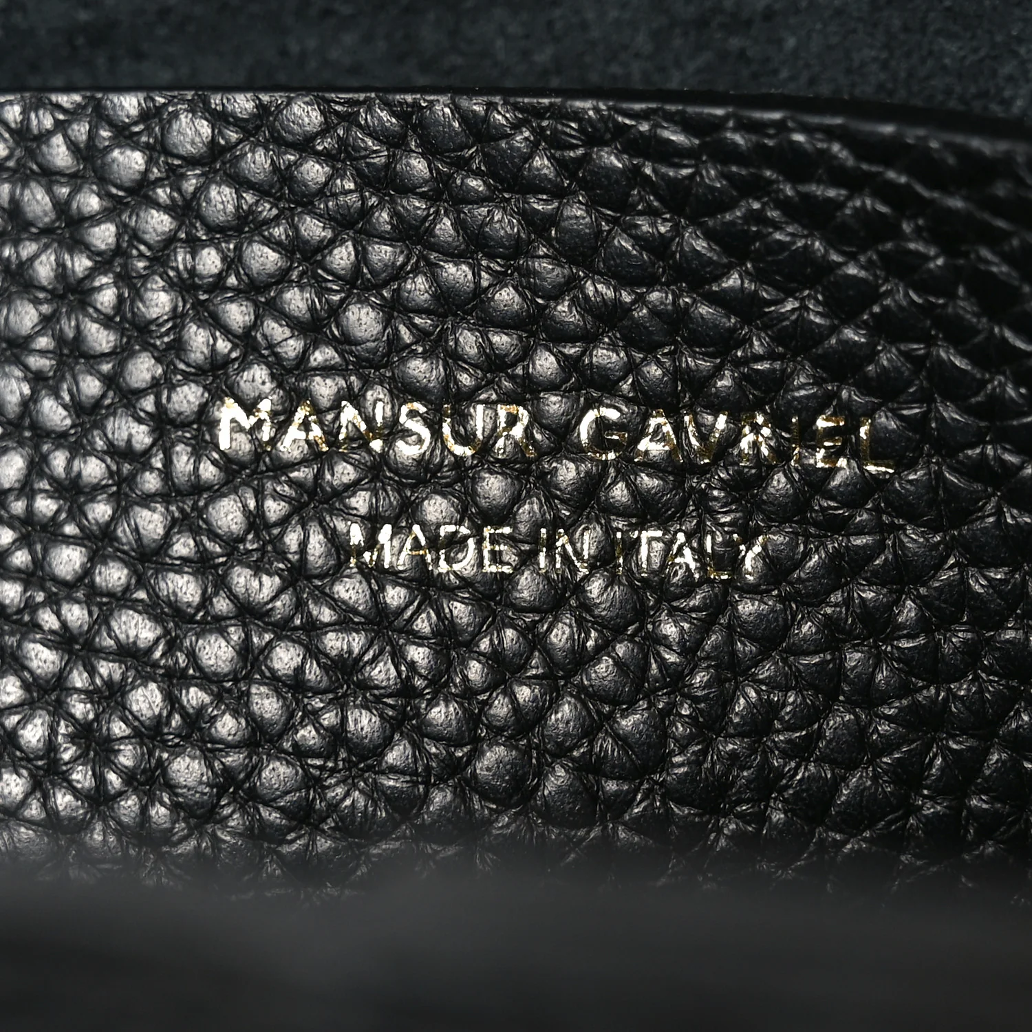 Pebbled Calfskin Small Everyday Cabas Black - Image 6