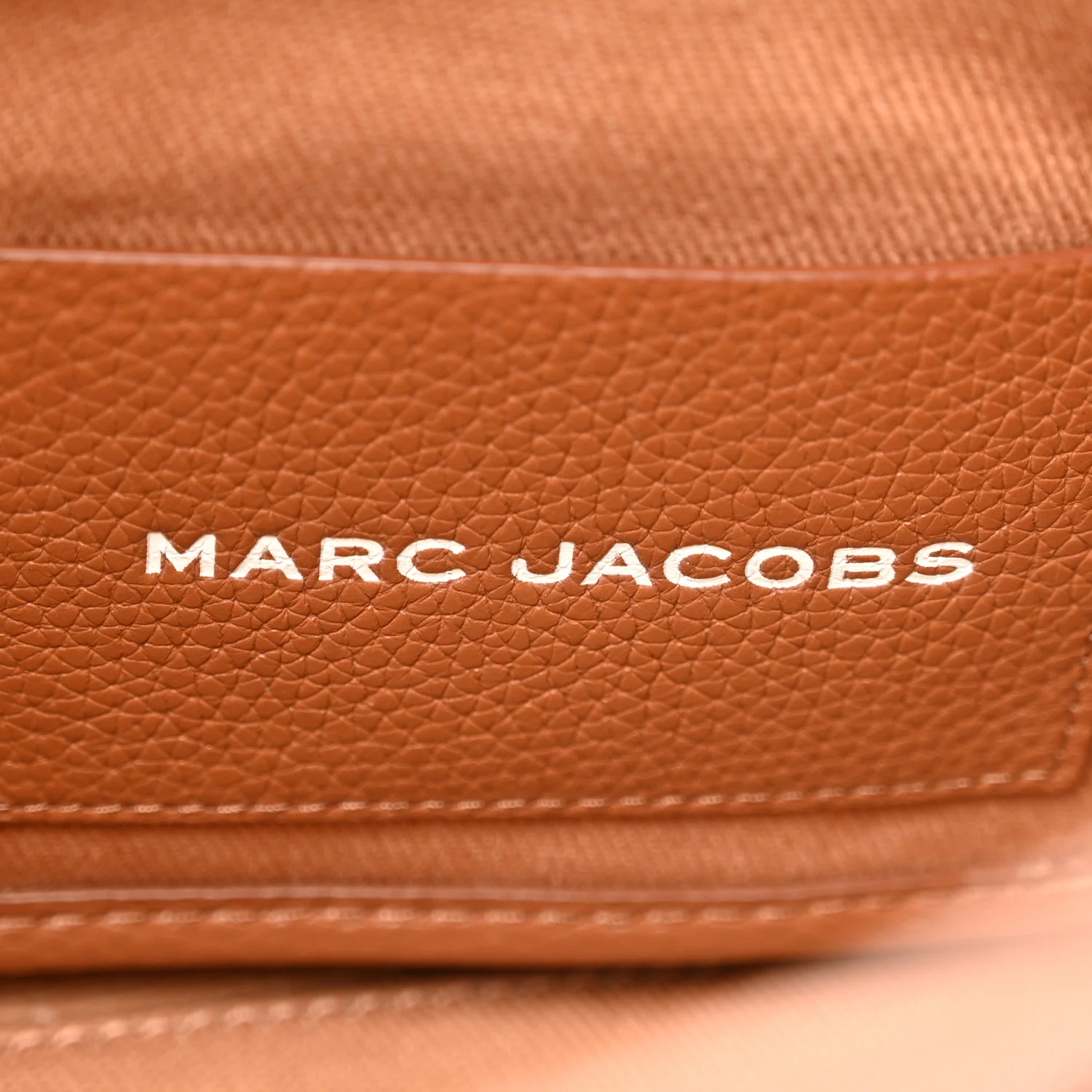Grained Calfskin Medium The Tote Bag Argan Oil - Image 6