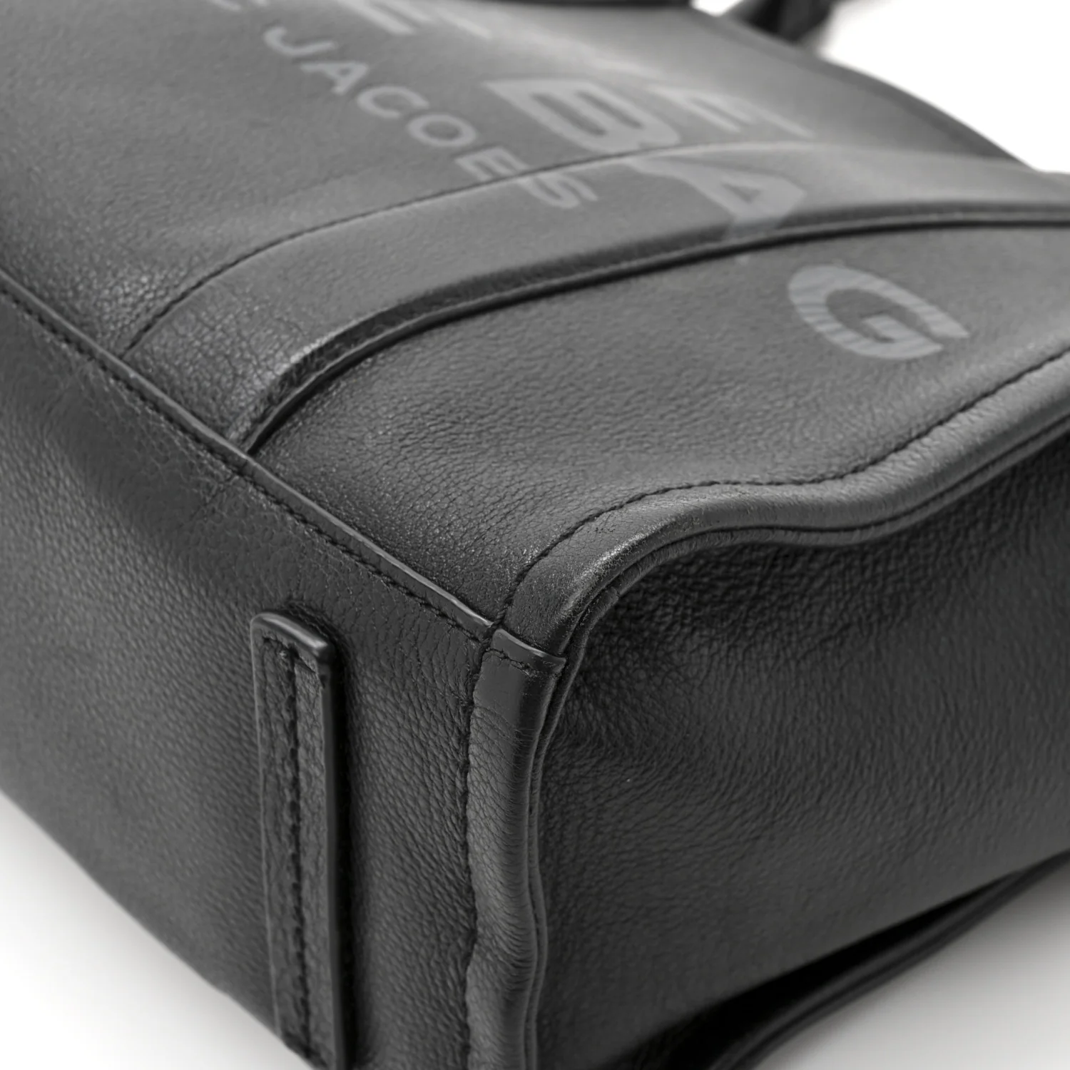 Grained Calfskin Medium The Tote Bag Black - Image 9