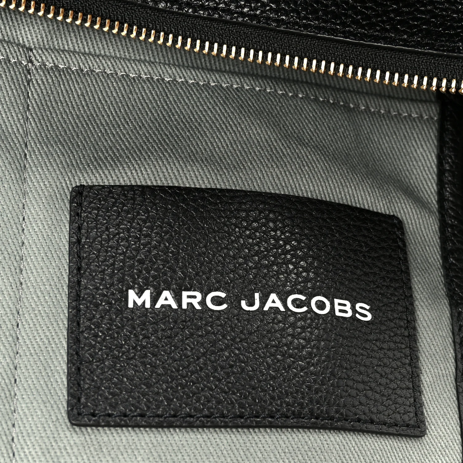 Grained Calfskin Medium The Tote Bag Black - Image 5