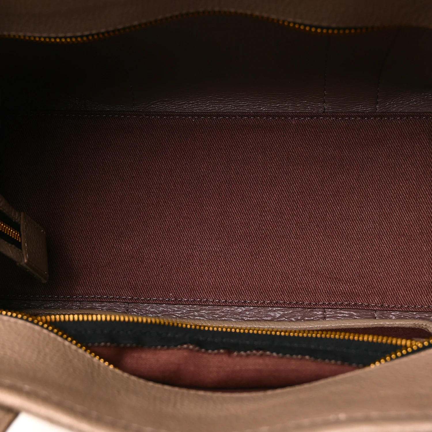 Grained Calfskin Medium The Tote Bag Cement - Image 5