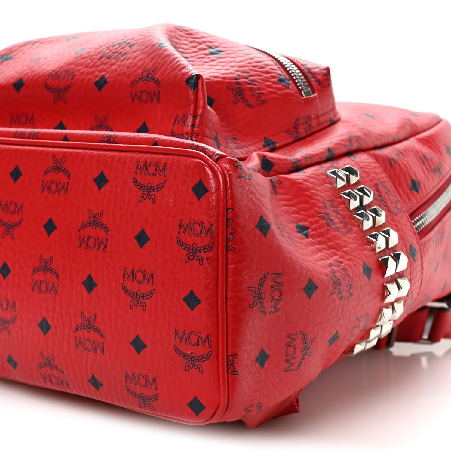 Visetos Medium Side Studs Stark Backpack Ruby Red - Image 10
