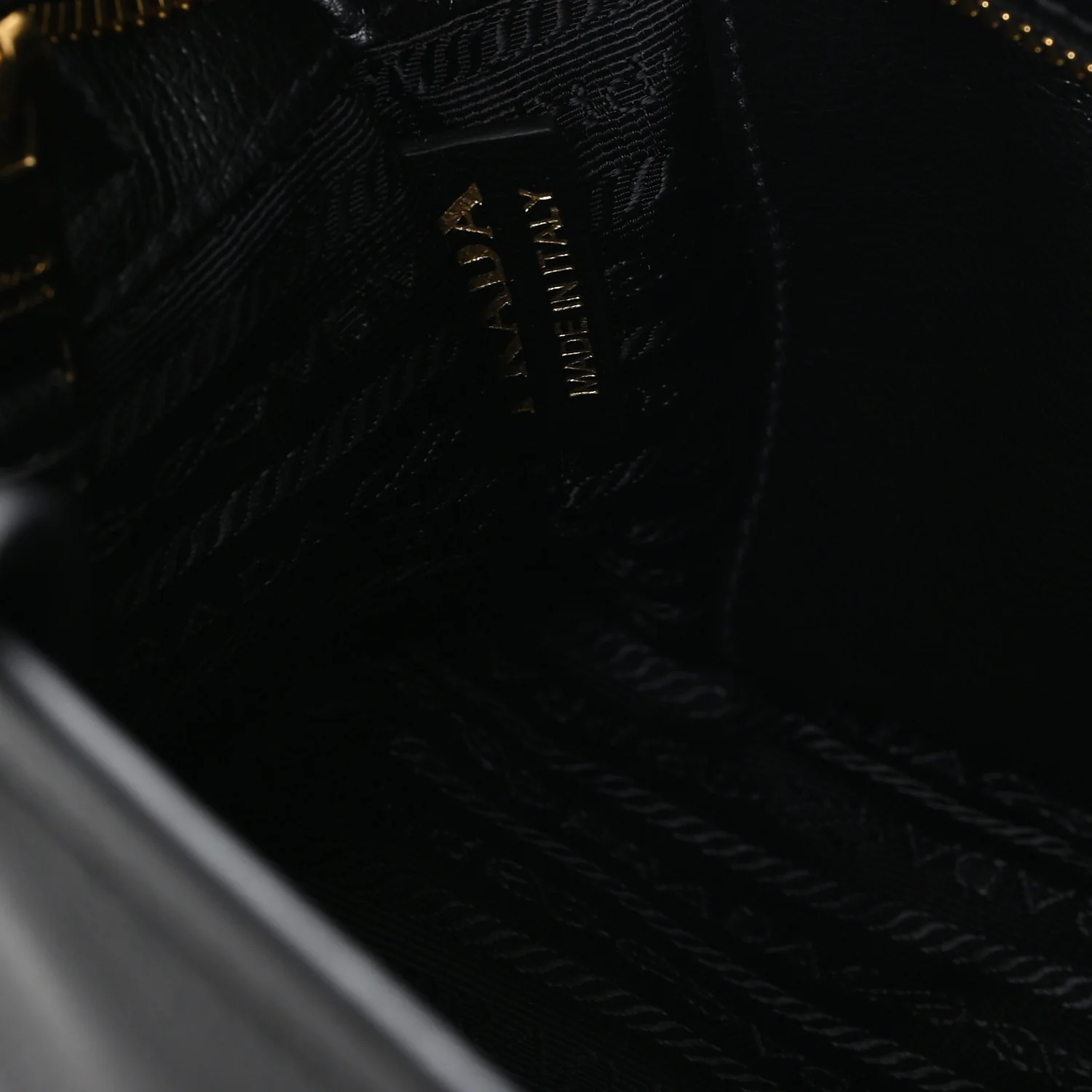 Glace Calfskin Tote Black - Image 7