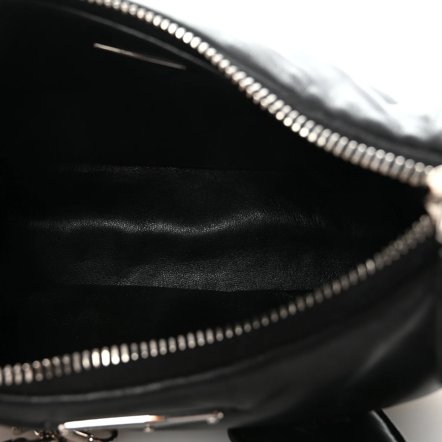 Nappa Soft Padded Re-Edition 2005 Shoulder Bag Black - Image 5