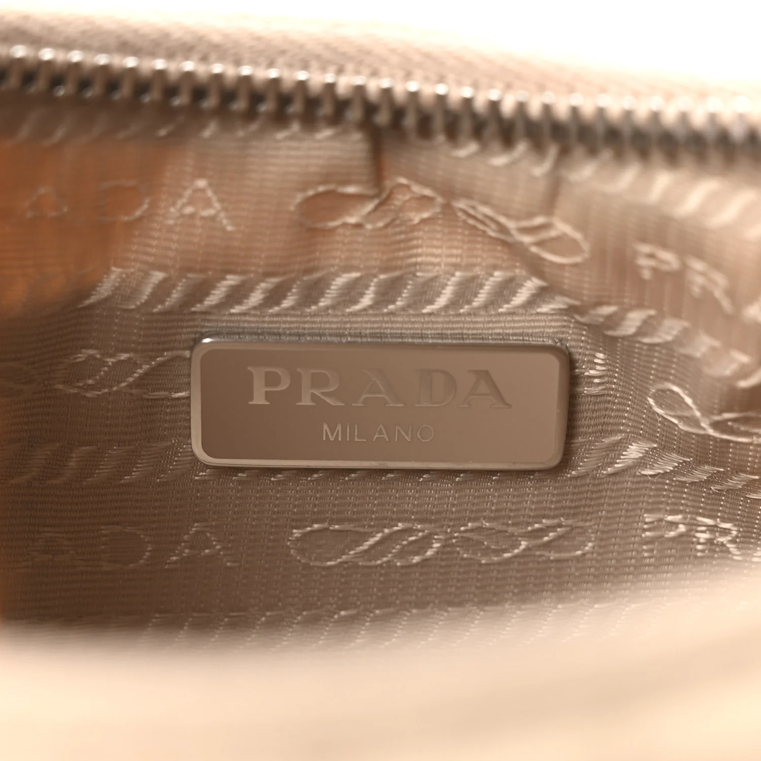 Nylon Re-Edition 2005 Shoulder Bag Cammeo - Image 6