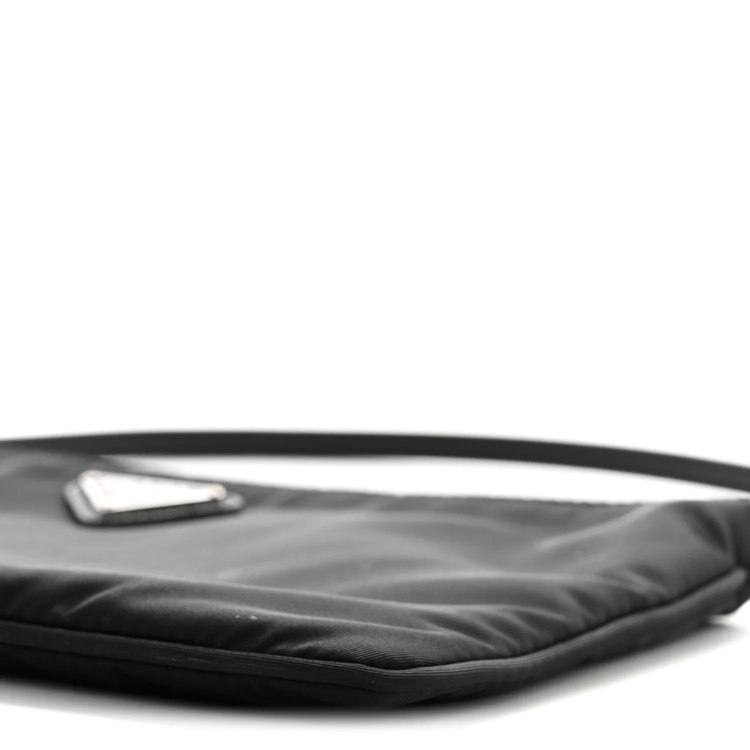 Re-Nylon Vela Pouch Black - Image 11