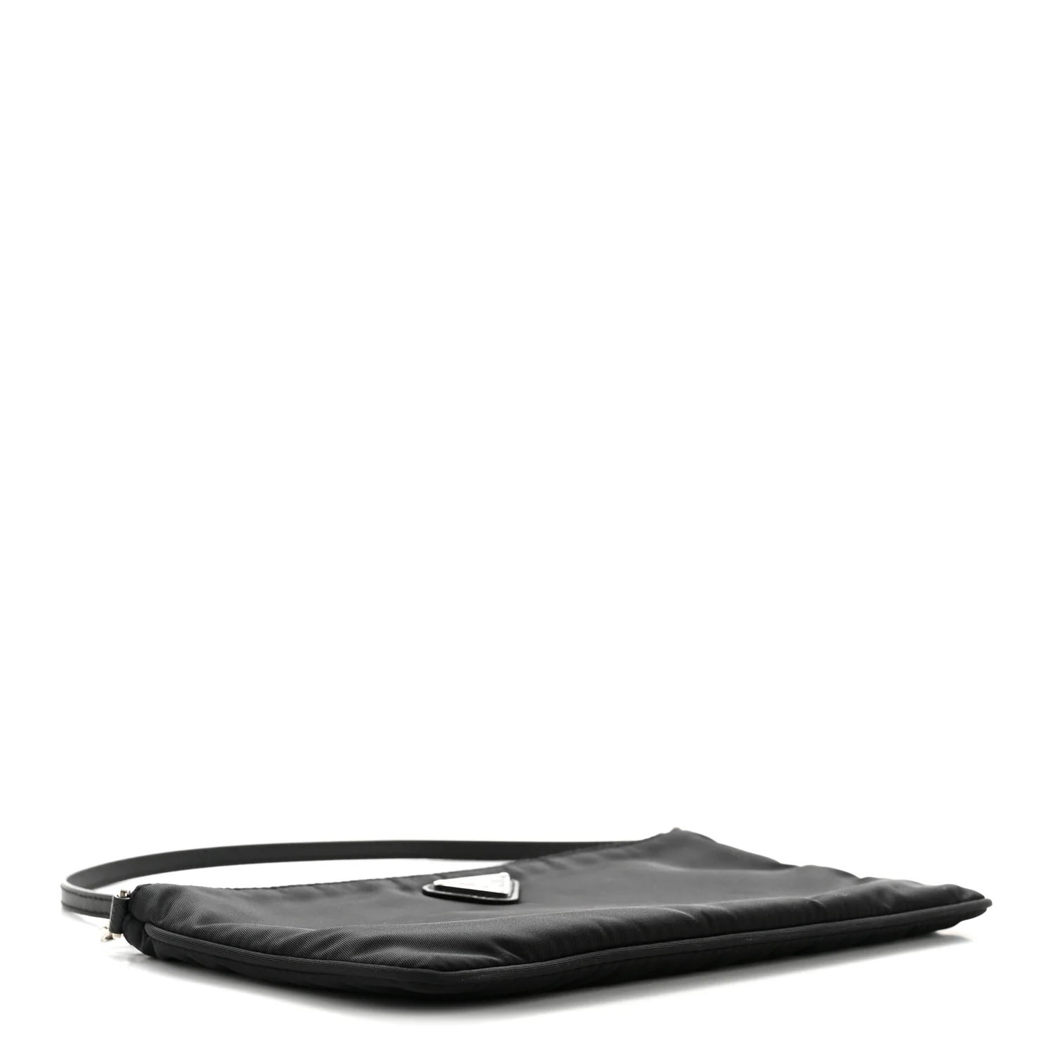 Re-Nylon Vela Pouch Black - Image 4