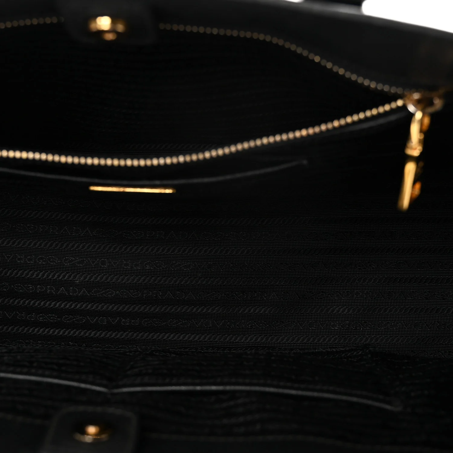 Saffiano Lux Large Tote Black - Image 4