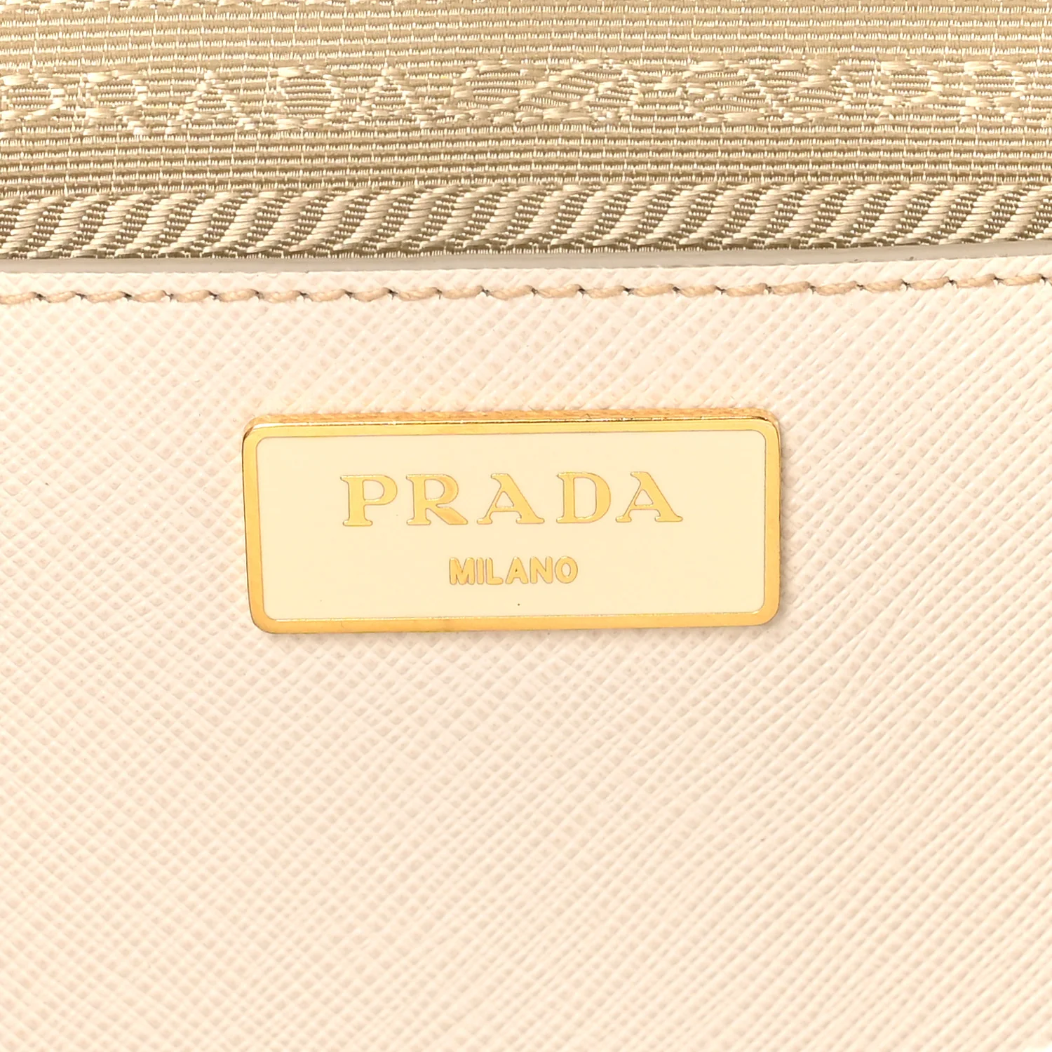 Saffiano Lux Medium Galleria Double Zip Tote Talco - Image 6